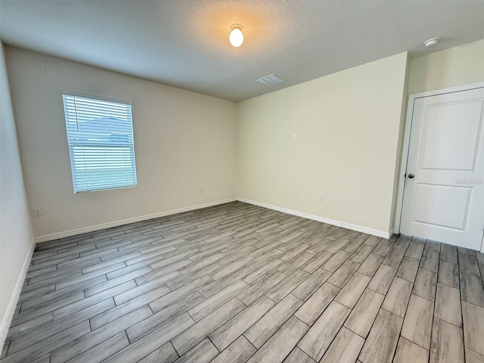 Image 11 of 18 For 15416 Gopher Trop Place