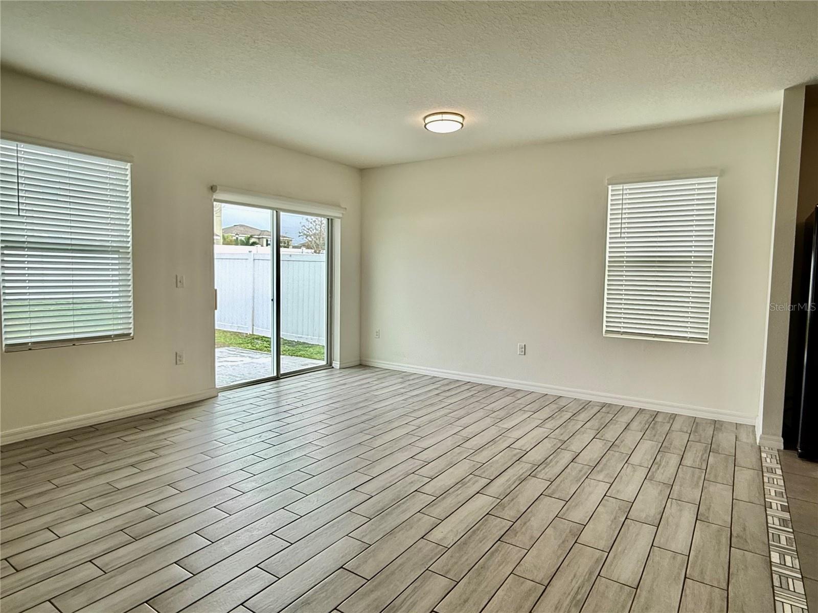 Image 8 of 18 For 15416 Gopher Trop Place