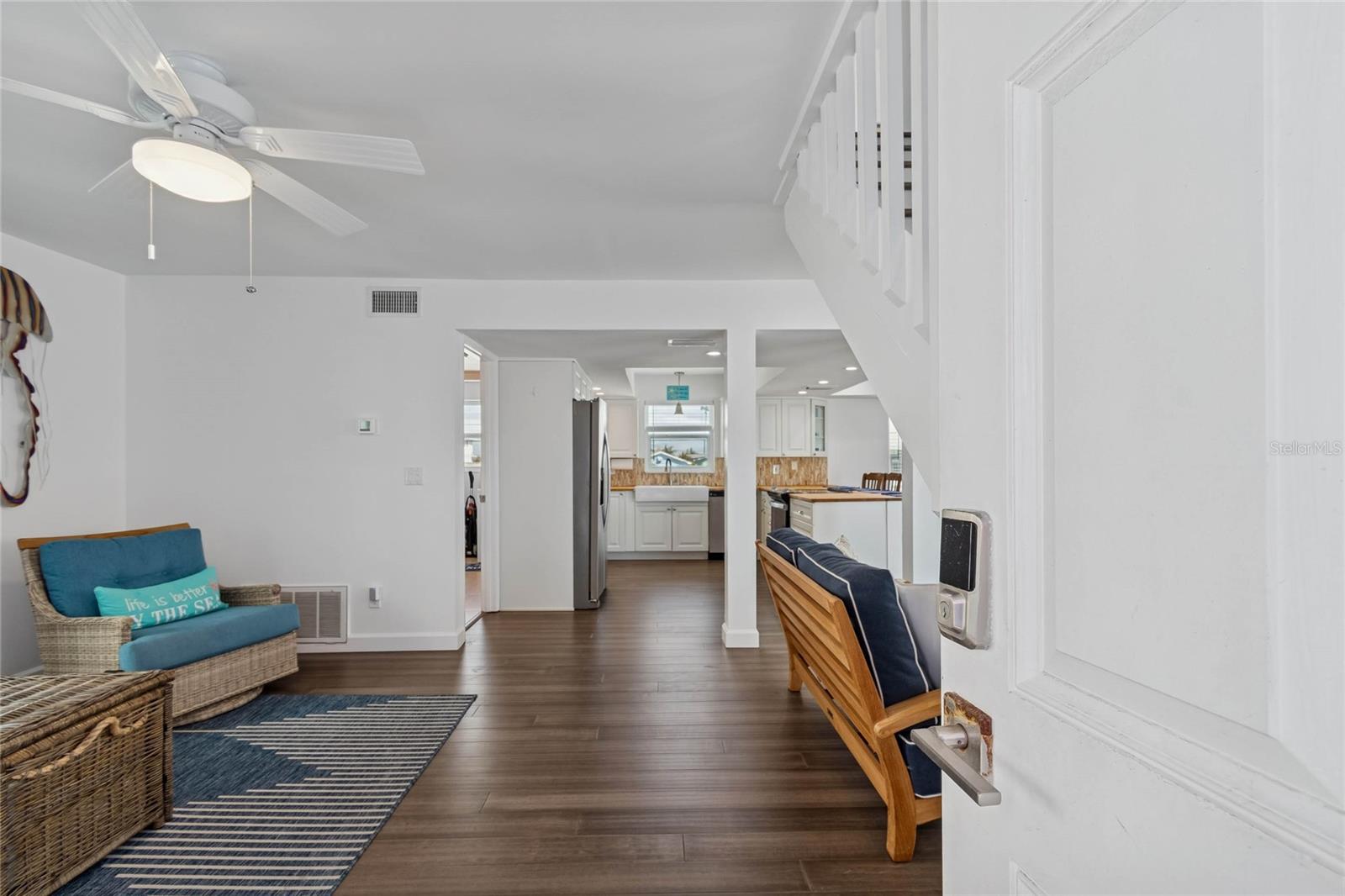 Image 14 of 53 For 8432 Gulf Boulevard