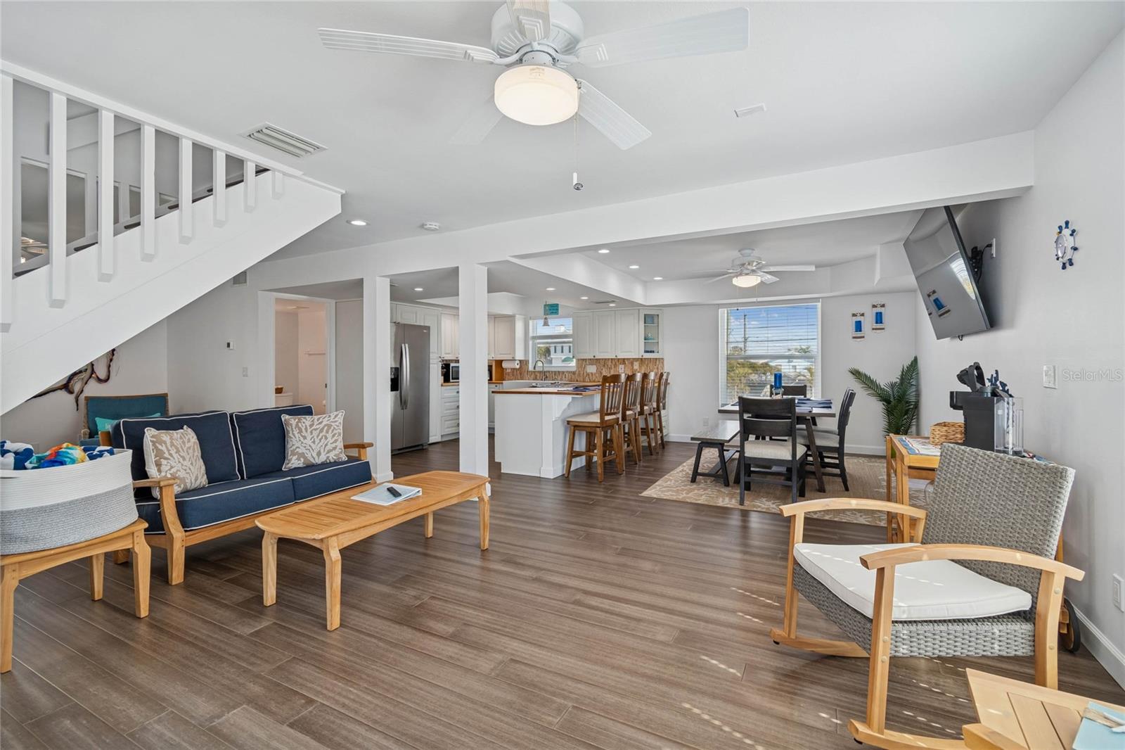 Image 20 of 53 For 8432 Gulf Boulevard