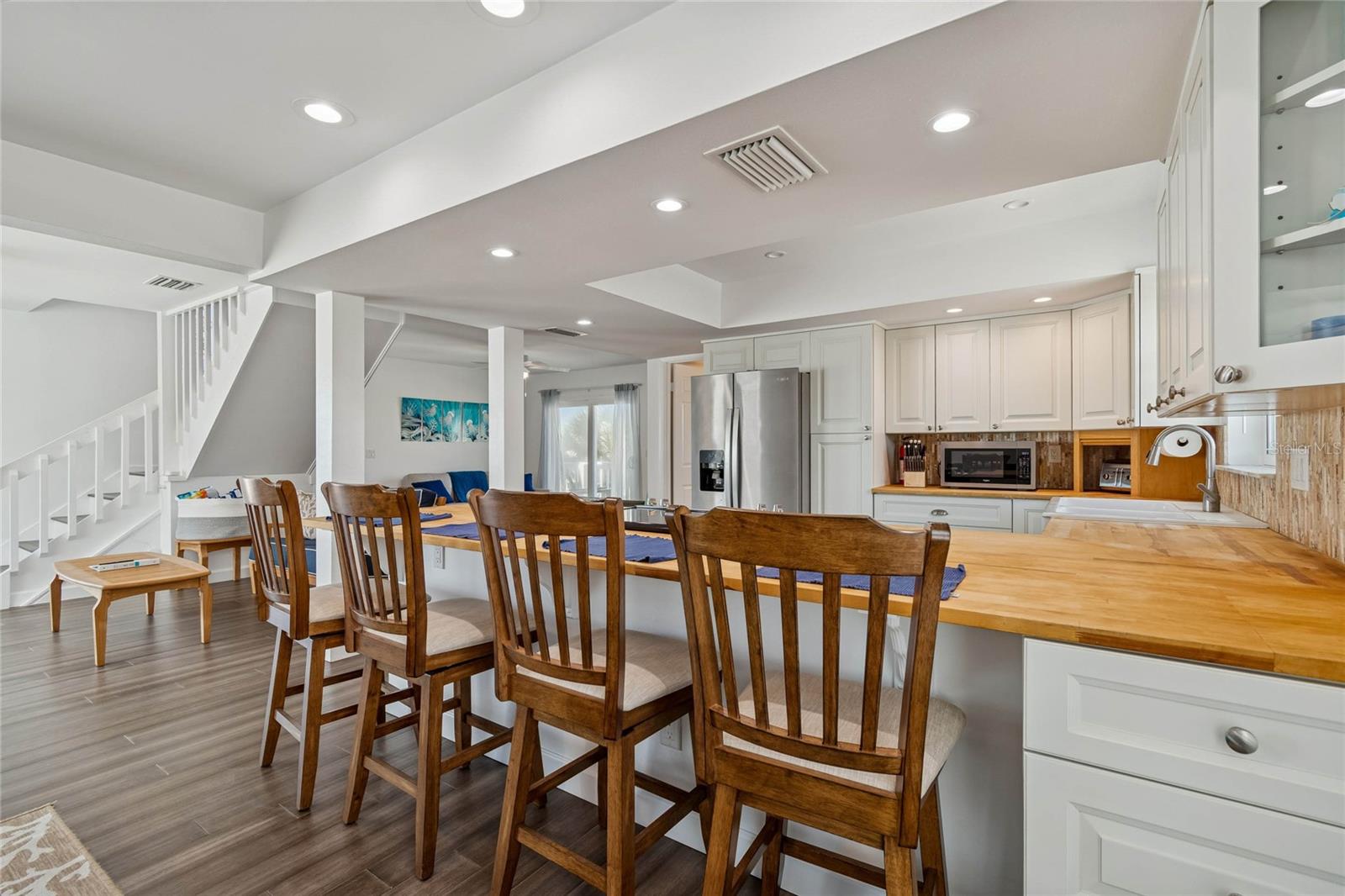 Image 26 of 53 For 8432 Gulf Boulevard