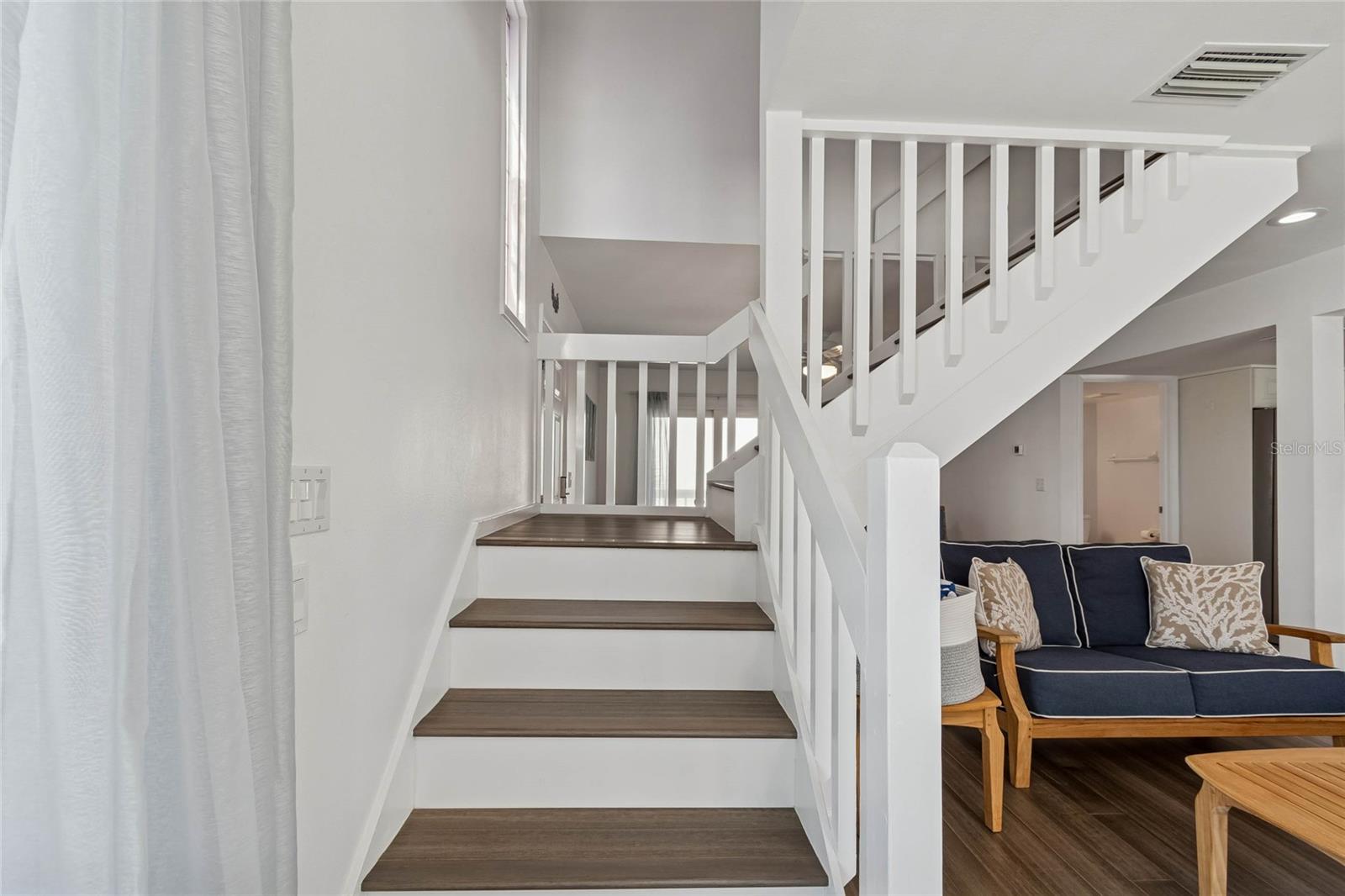 Image 36 of 53 For 8432 Gulf Boulevard