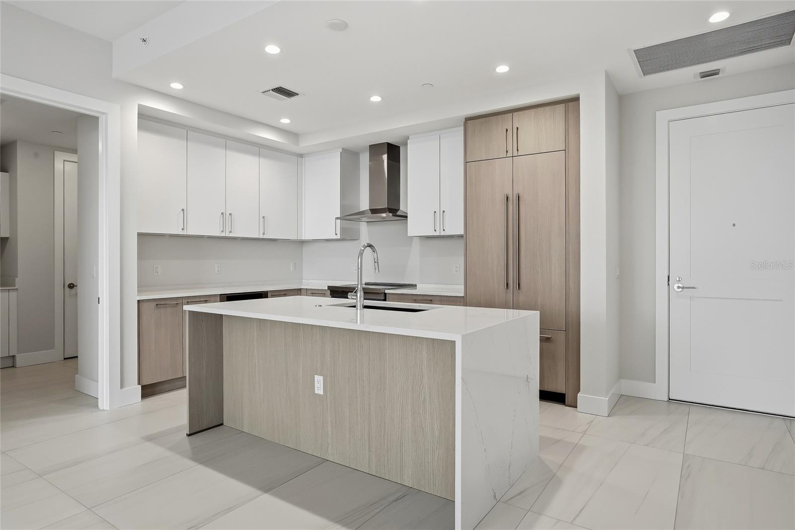 Image 11 of 72 For 275 1st Ave S 1008