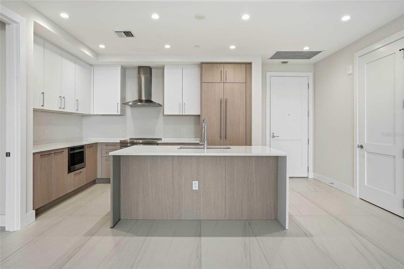 Image 12 of 72 For 275 1st Ave S 1008