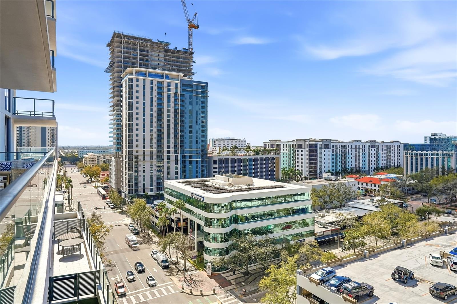 Image 26 of 72 For 275 1st Ave S 1008