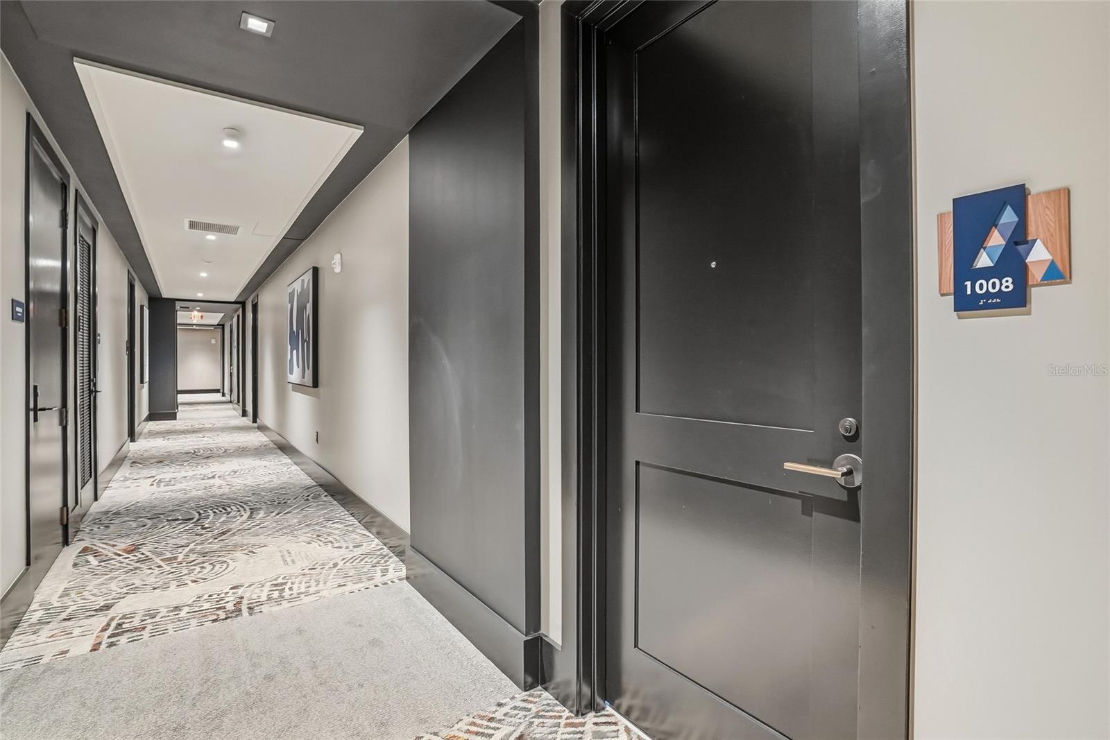 Image 3 of 72 For 275 1st Ave S 1008