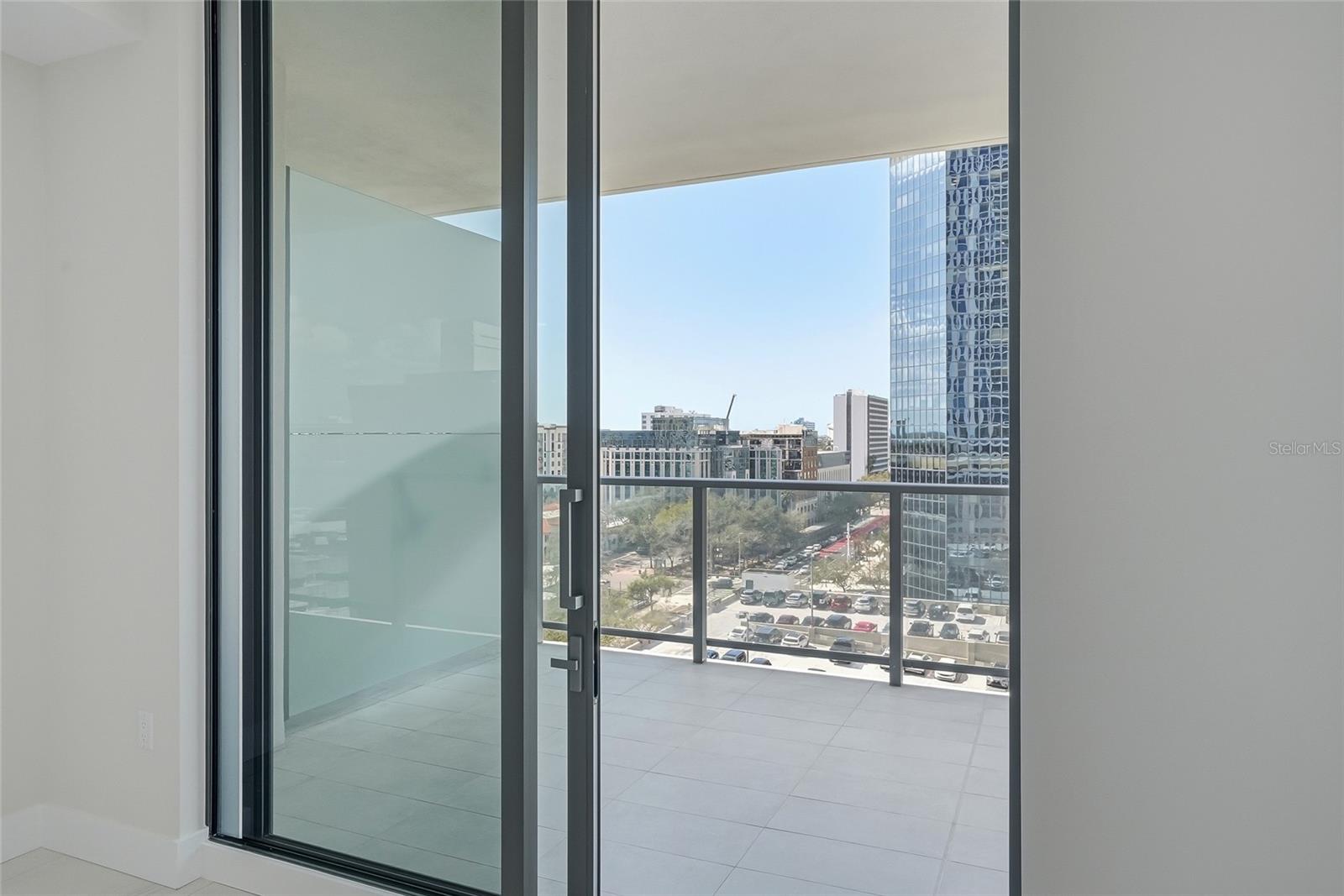 Image 37 of 72 For 275 1st Ave S 1008