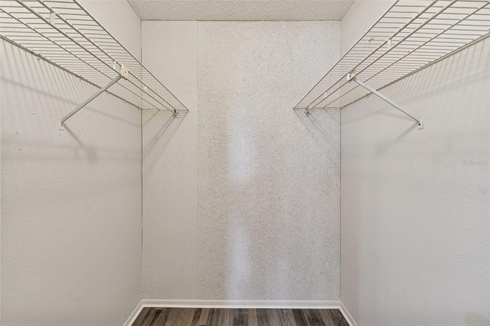 Image 22 of 43 For 12836 Kellywood Circle