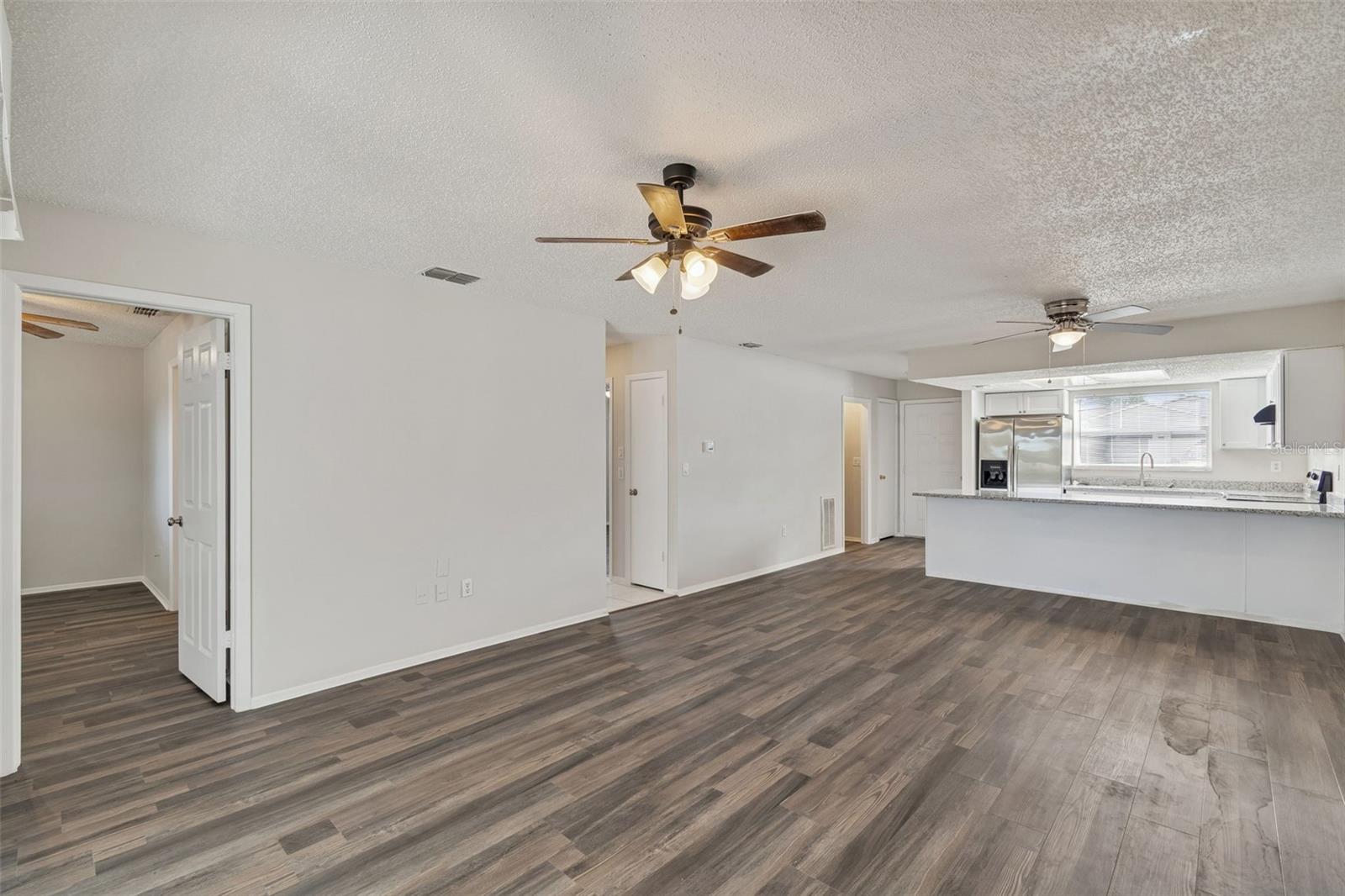 Image 24 of 43 For 12836 Kellywood Circle