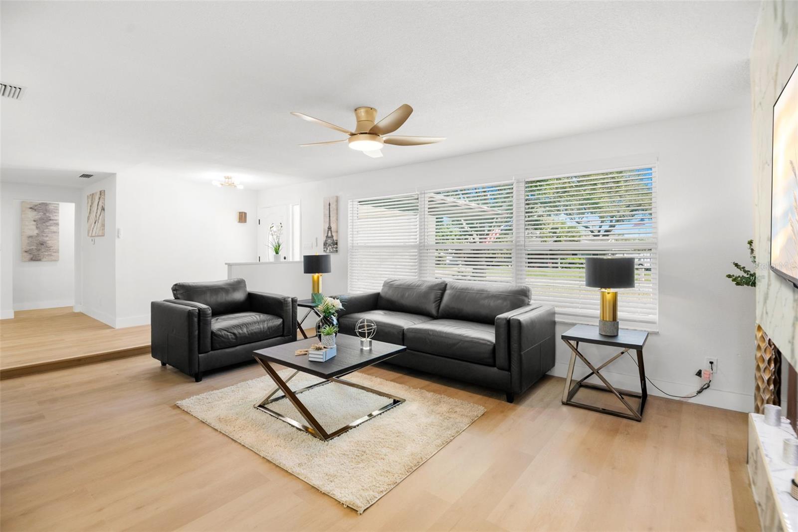 Image 11 of 42 For 650 Pinecrest Drive