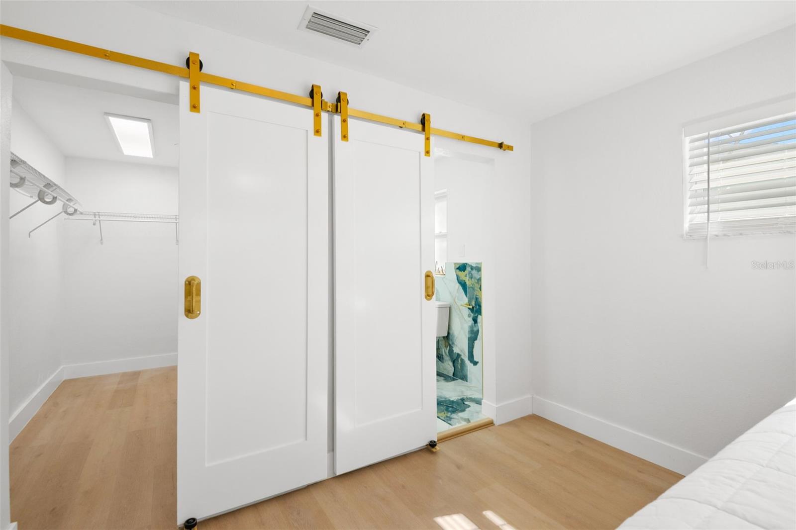 Image 24 of 42 For 650 Pinecrest Drive