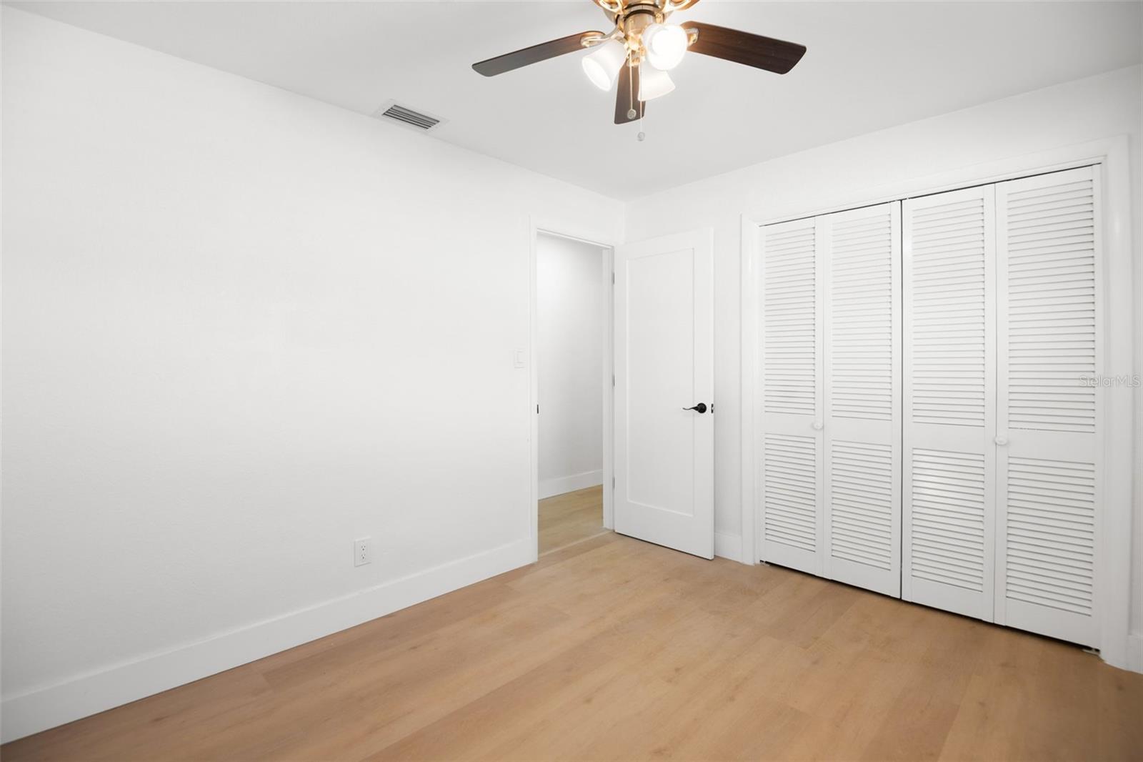 Image 27 of 42 For 650 Pinecrest Drive