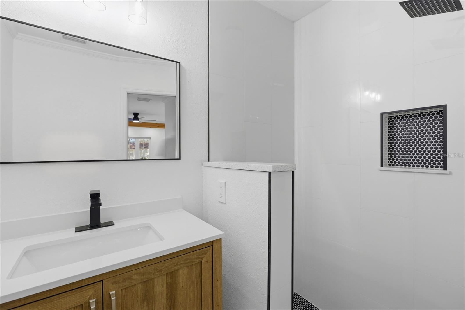 Image 7 of 14 For 4430 1st Way Ne