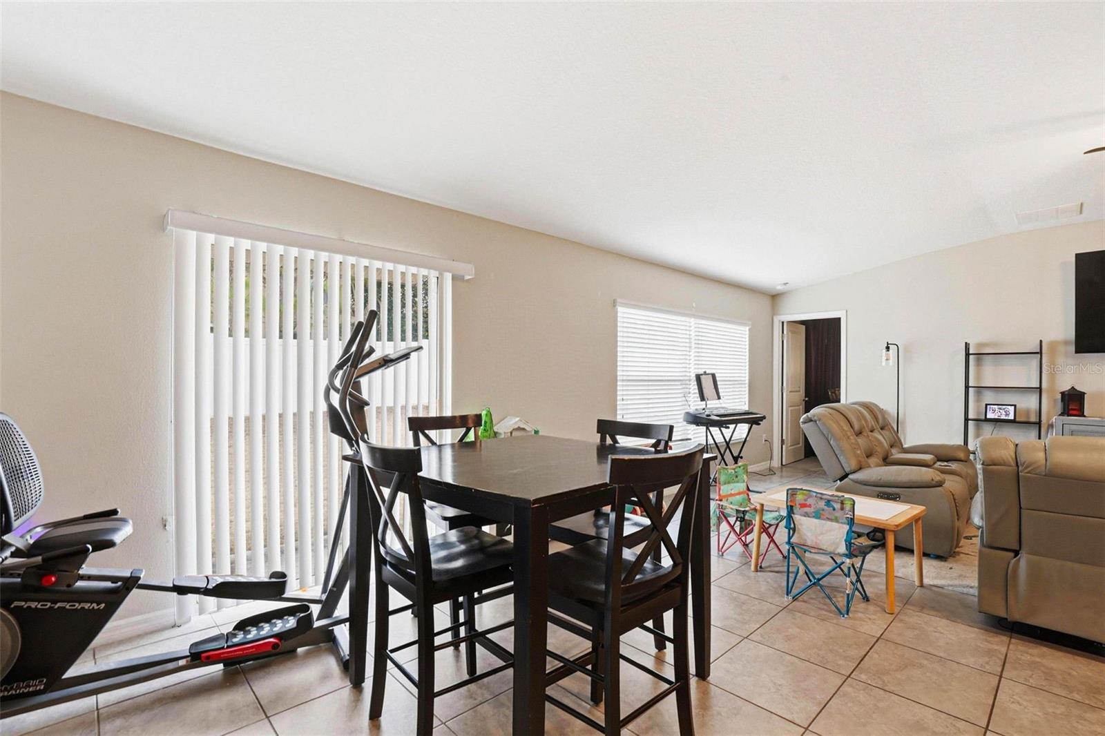 Image 29 of 35 For 211 English Channel Place