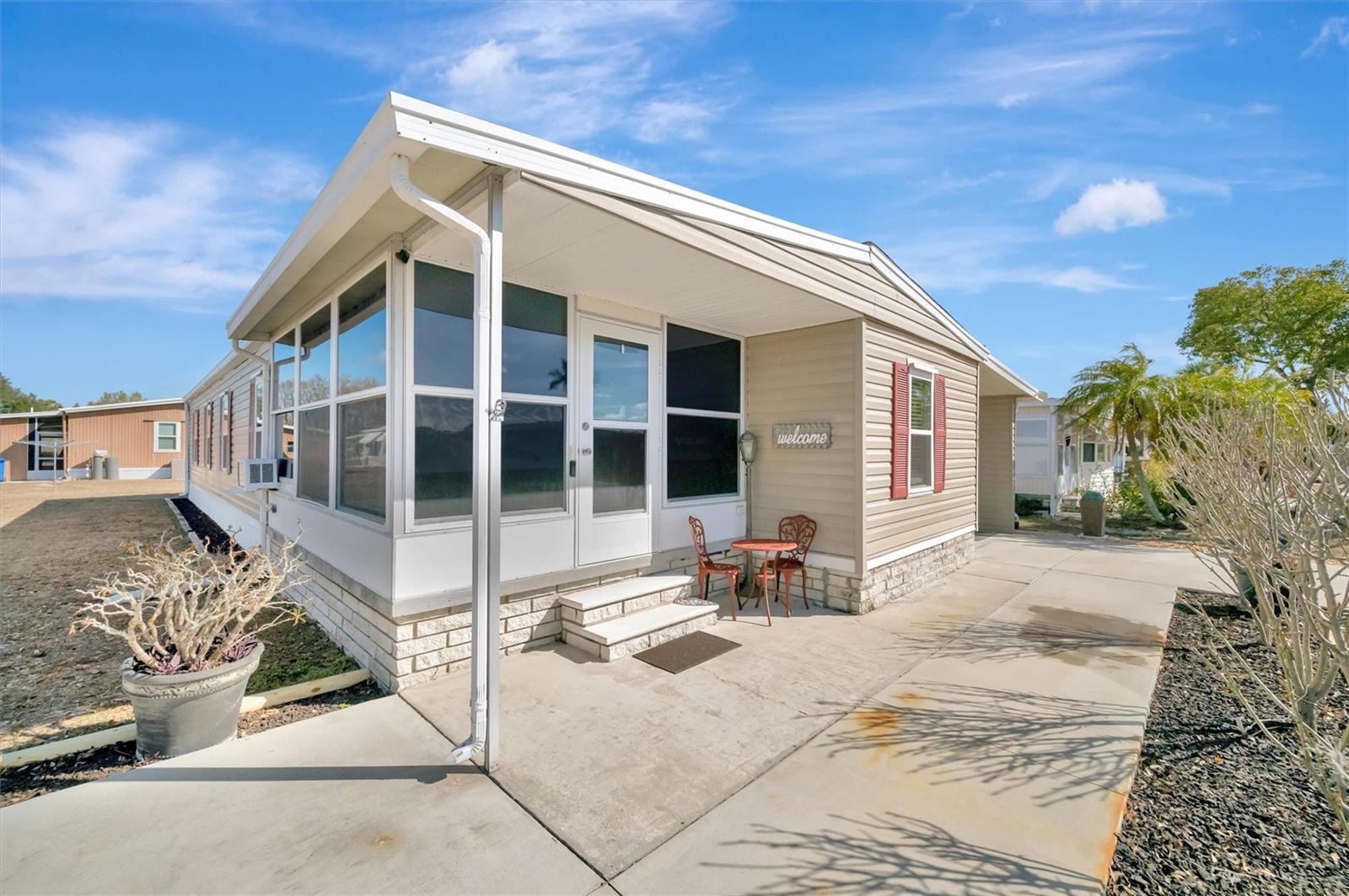 Image 13 of 70 For 117 Saint Thomas Circle