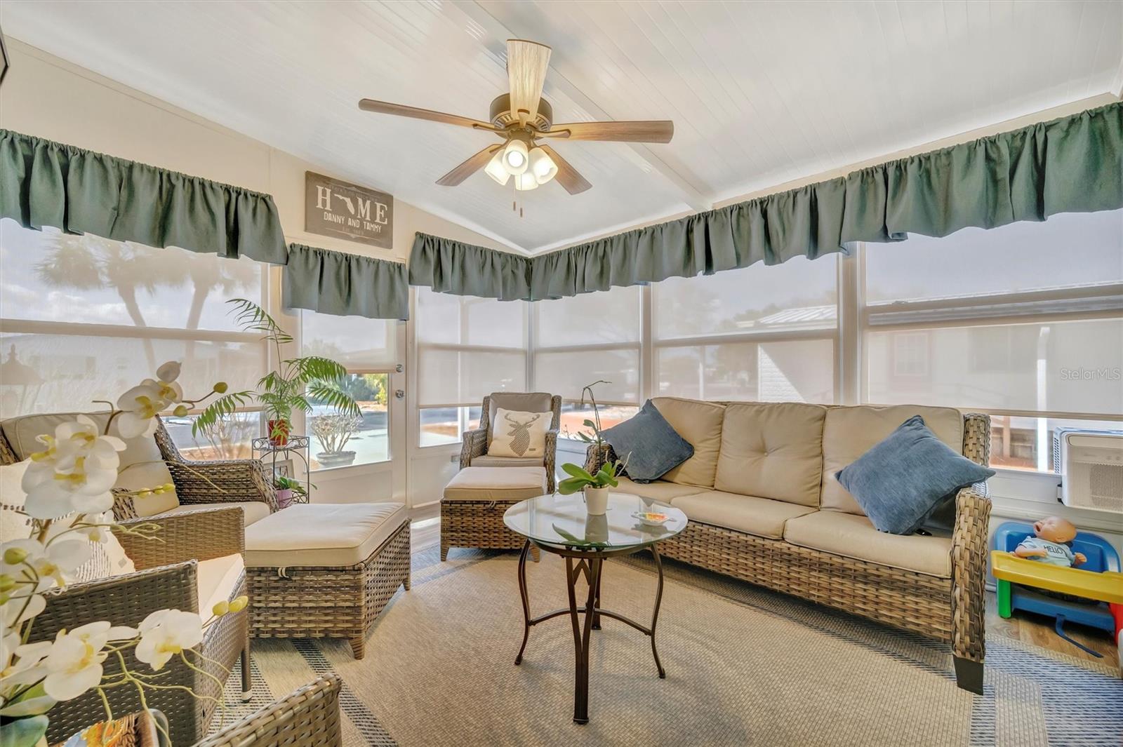 Image 22 of 70 For 117 Saint Thomas Circle