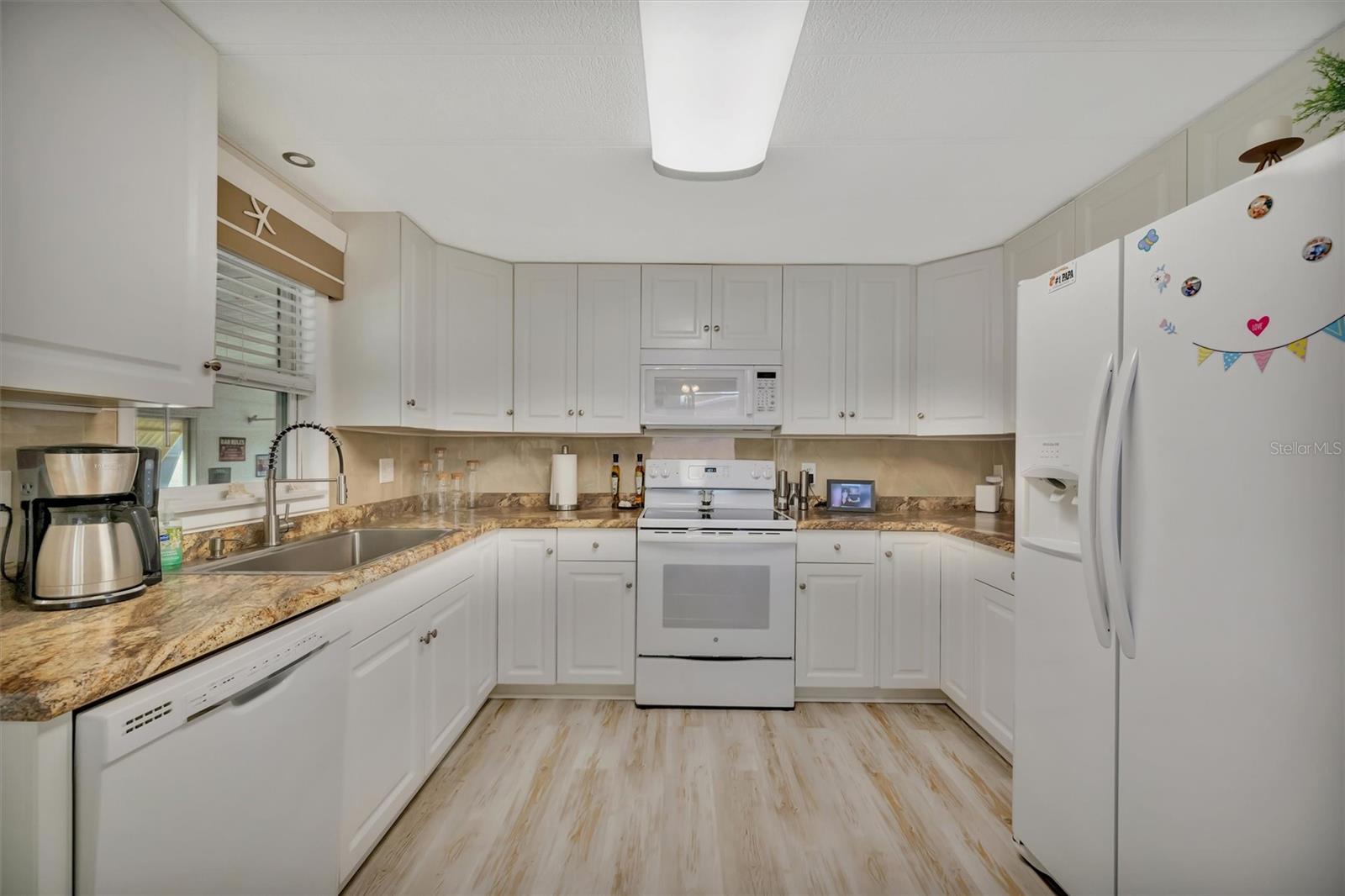 Image 38 of 70 For 117 Saint Thomas Circle