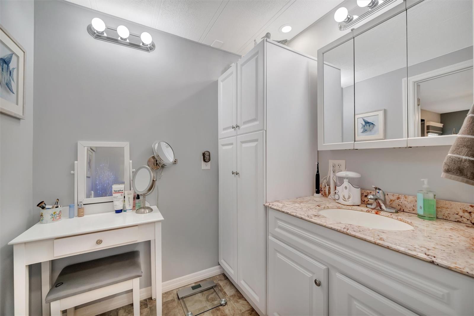 Image 66 of 70 For 117 Saint Thomas Circle