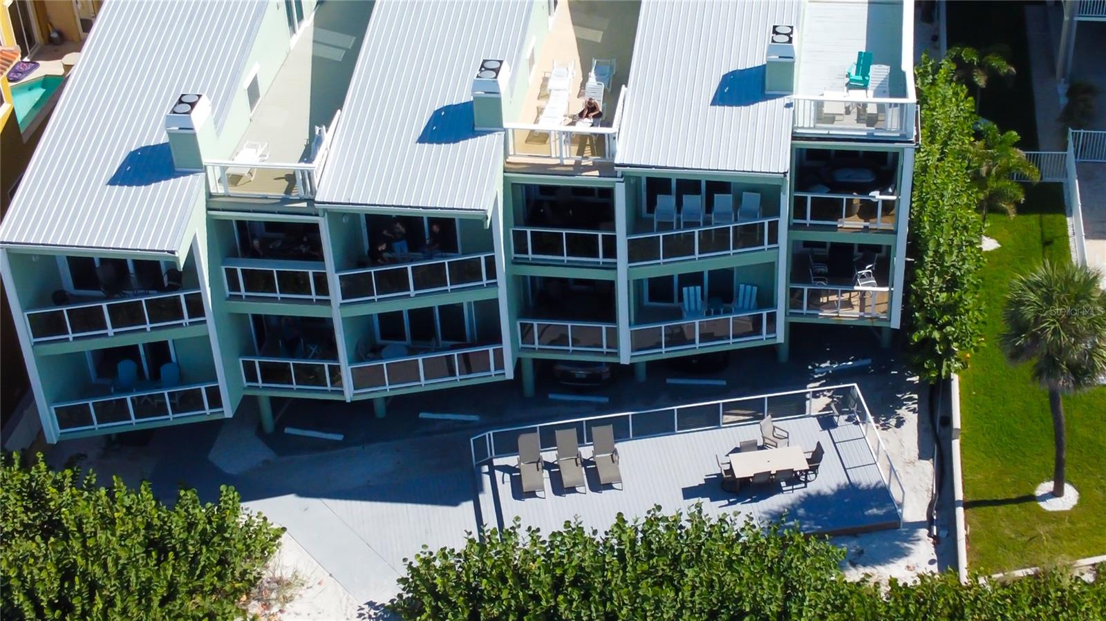 Image 10 of 40 For 19530 Gulf Boulevard 4b