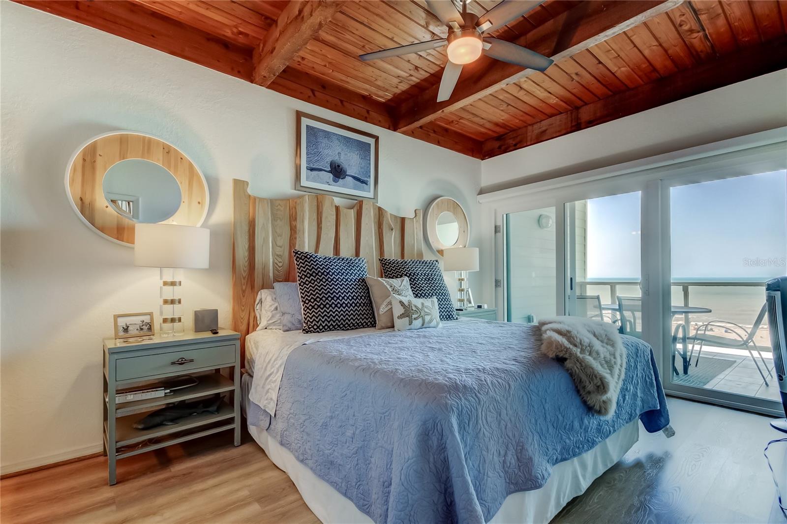 Image 18 of 40 For 19530 Gulf Boulevard 4b