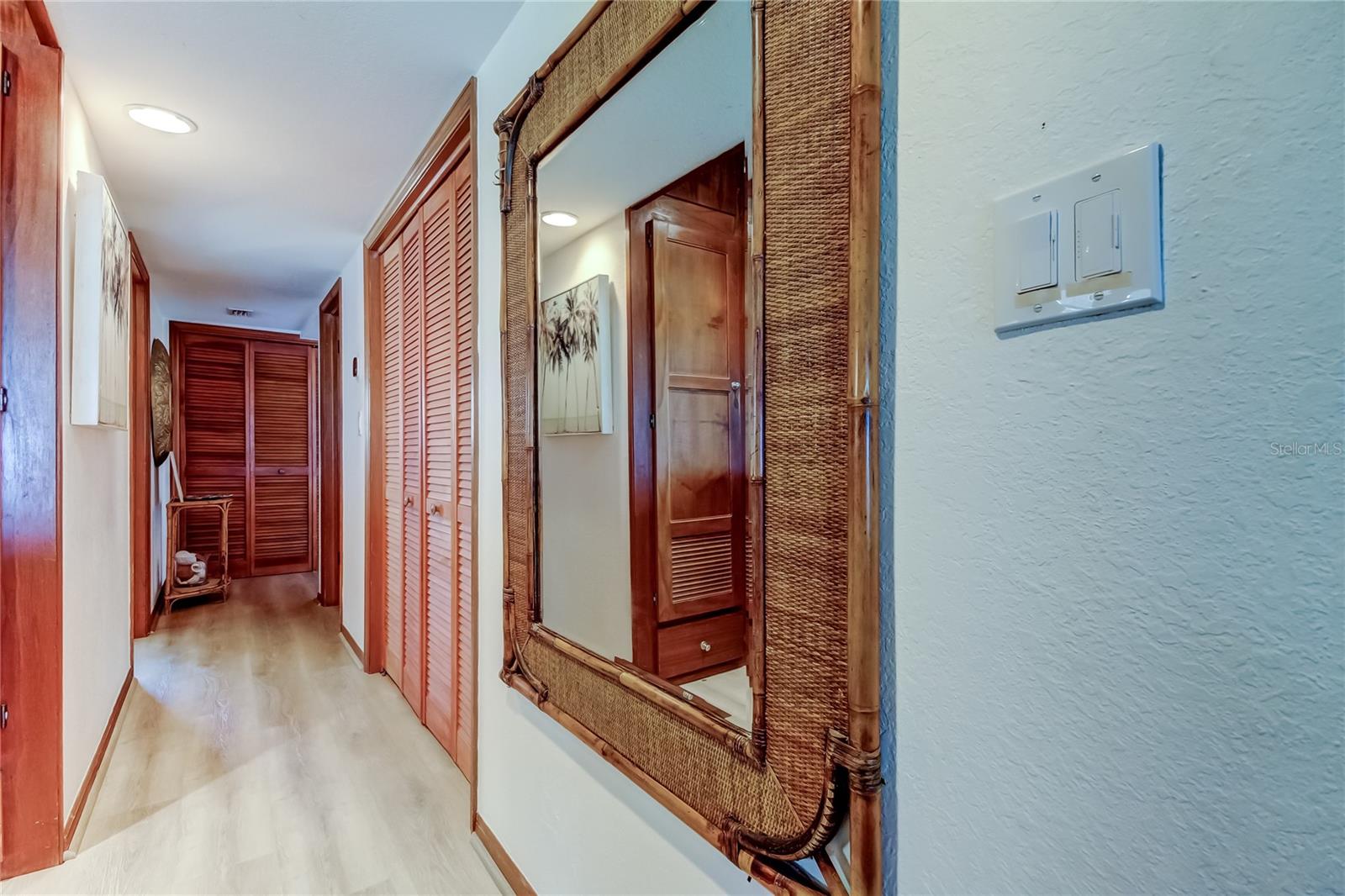 Image 32 of 40 For 19530 Gulf Boulevard 4b