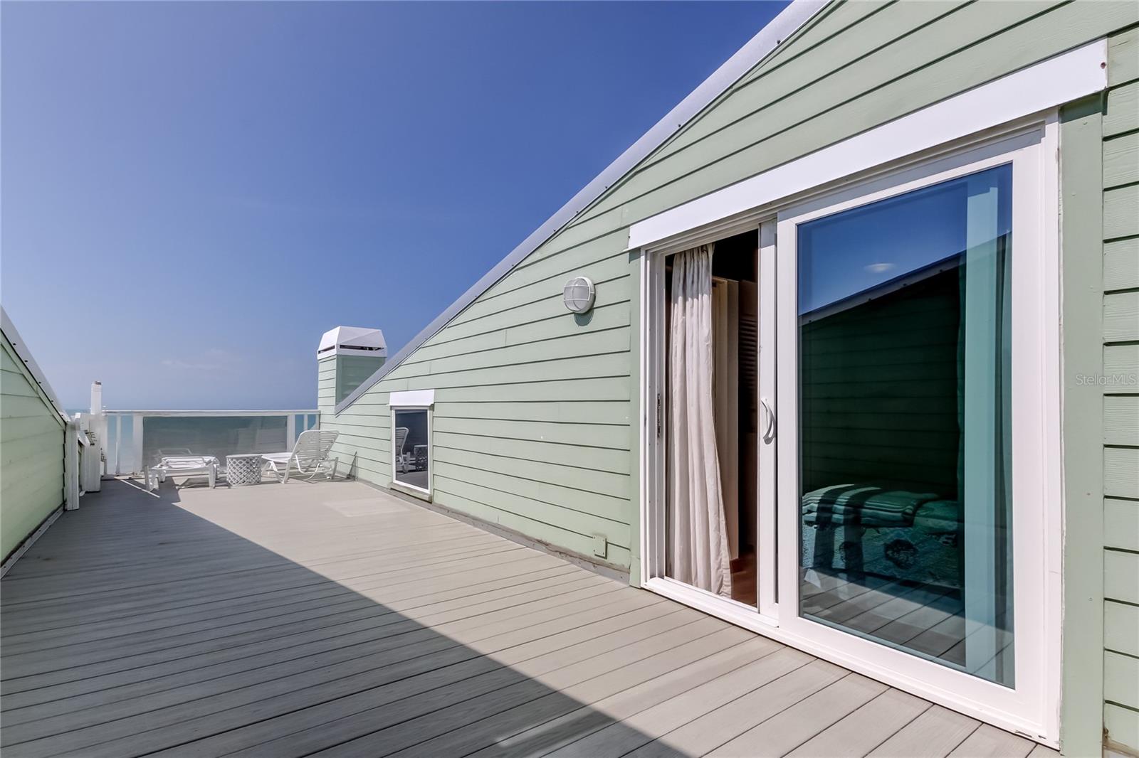 Image 38 of 40 For 19530 Gulf Boulevard 4b