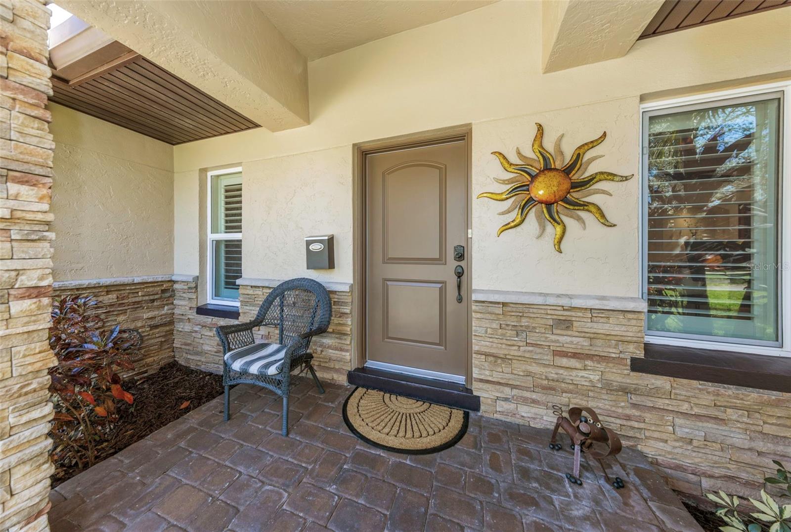 Listing photo id 21 for 1437 Country Club Rd N Road N Country Cl