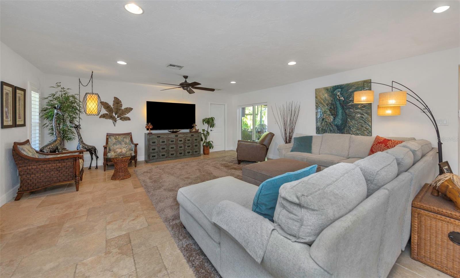 Listing photo id 28 for 1437 Country Club Rd N Road N Country Cl