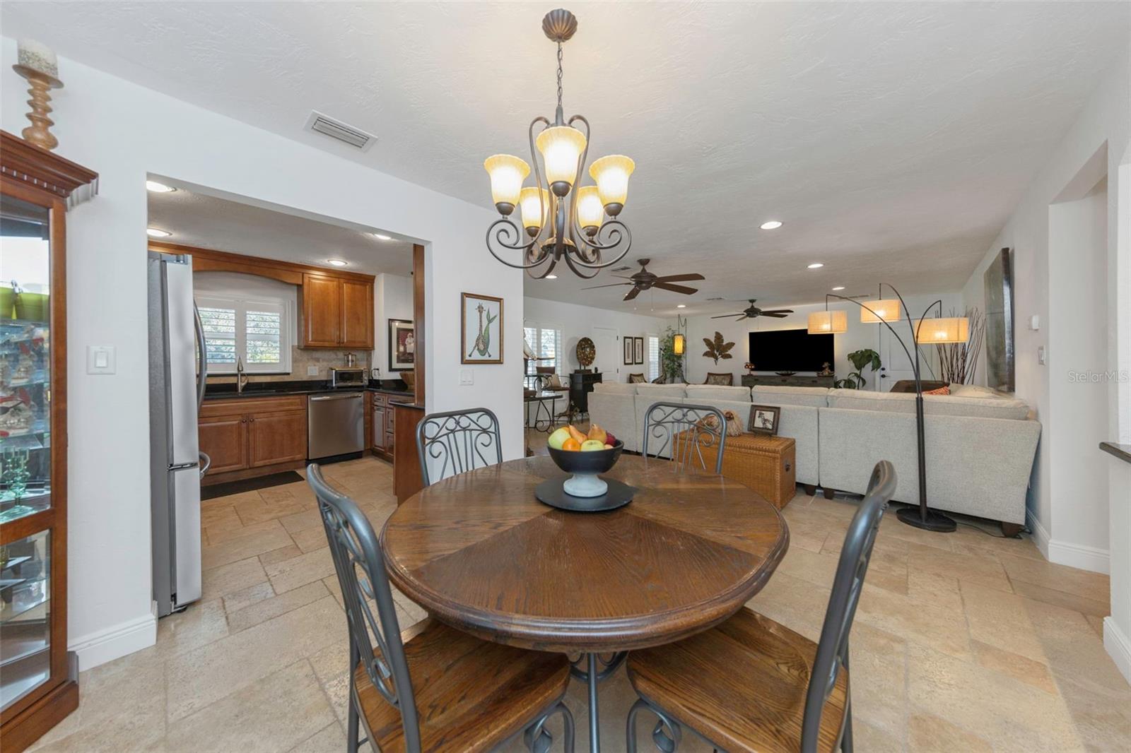 Listing photo id 30 for 1437 Country Club Rd N Road N Country Cl