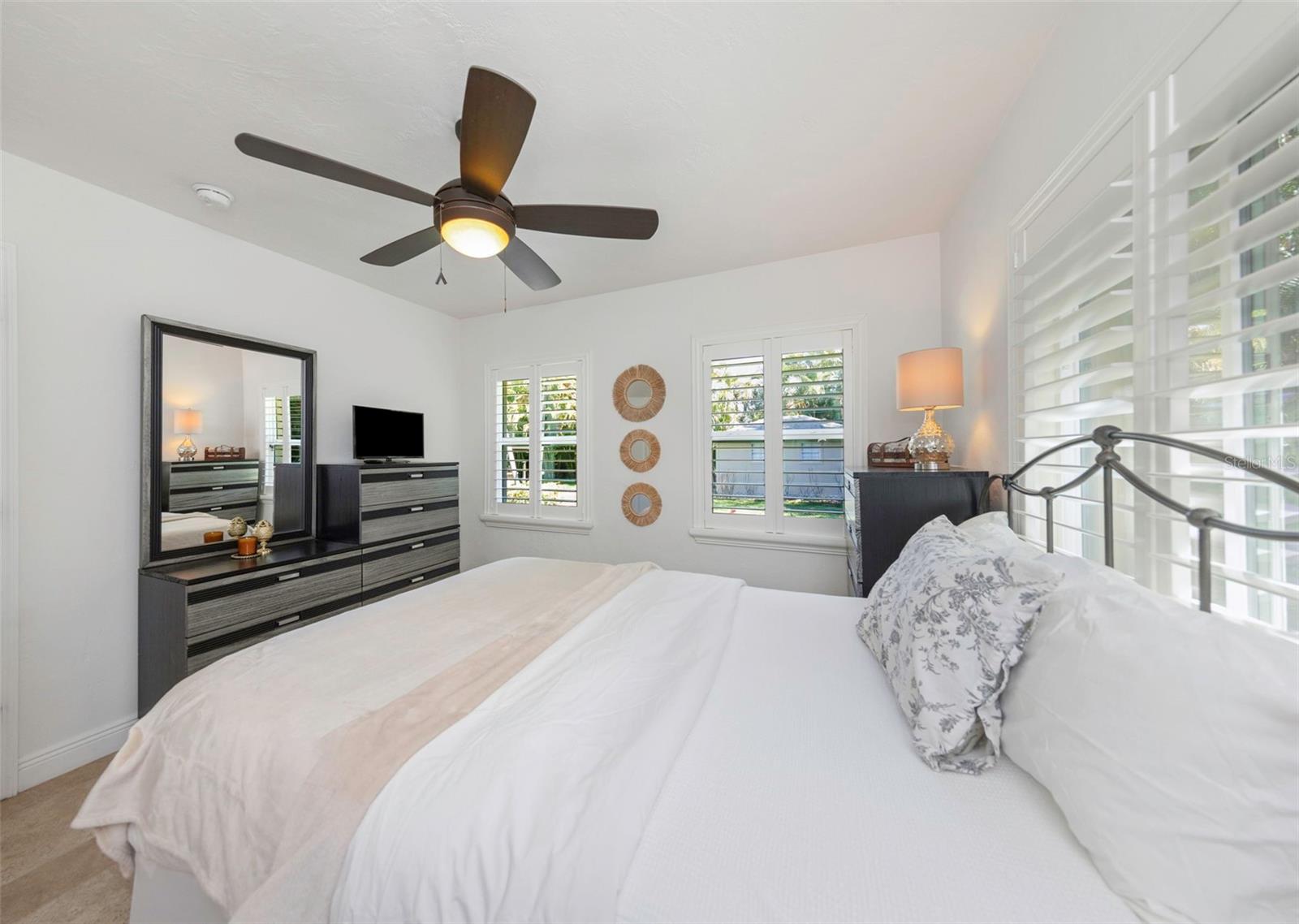 Listing photo id 41 for 1437 Country Club Rd N Road N Country Cl