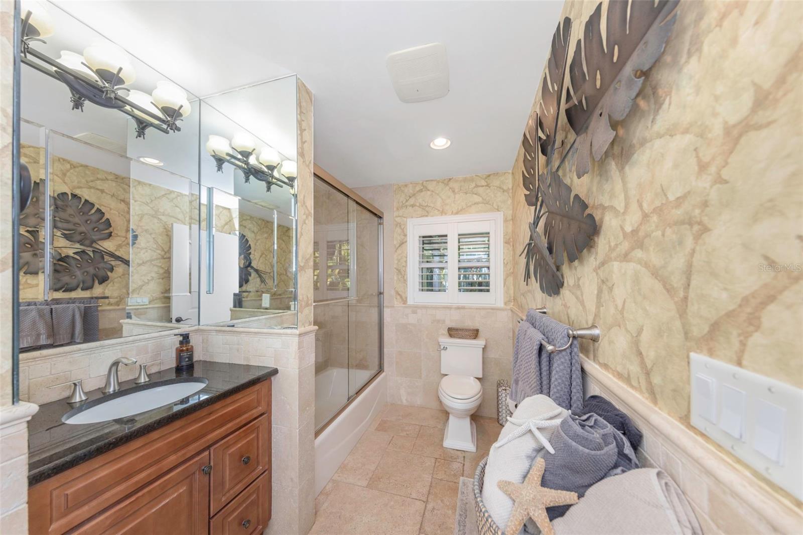 Listing photo id 43 for 1437 Country Club Rd N Road N Country Cl