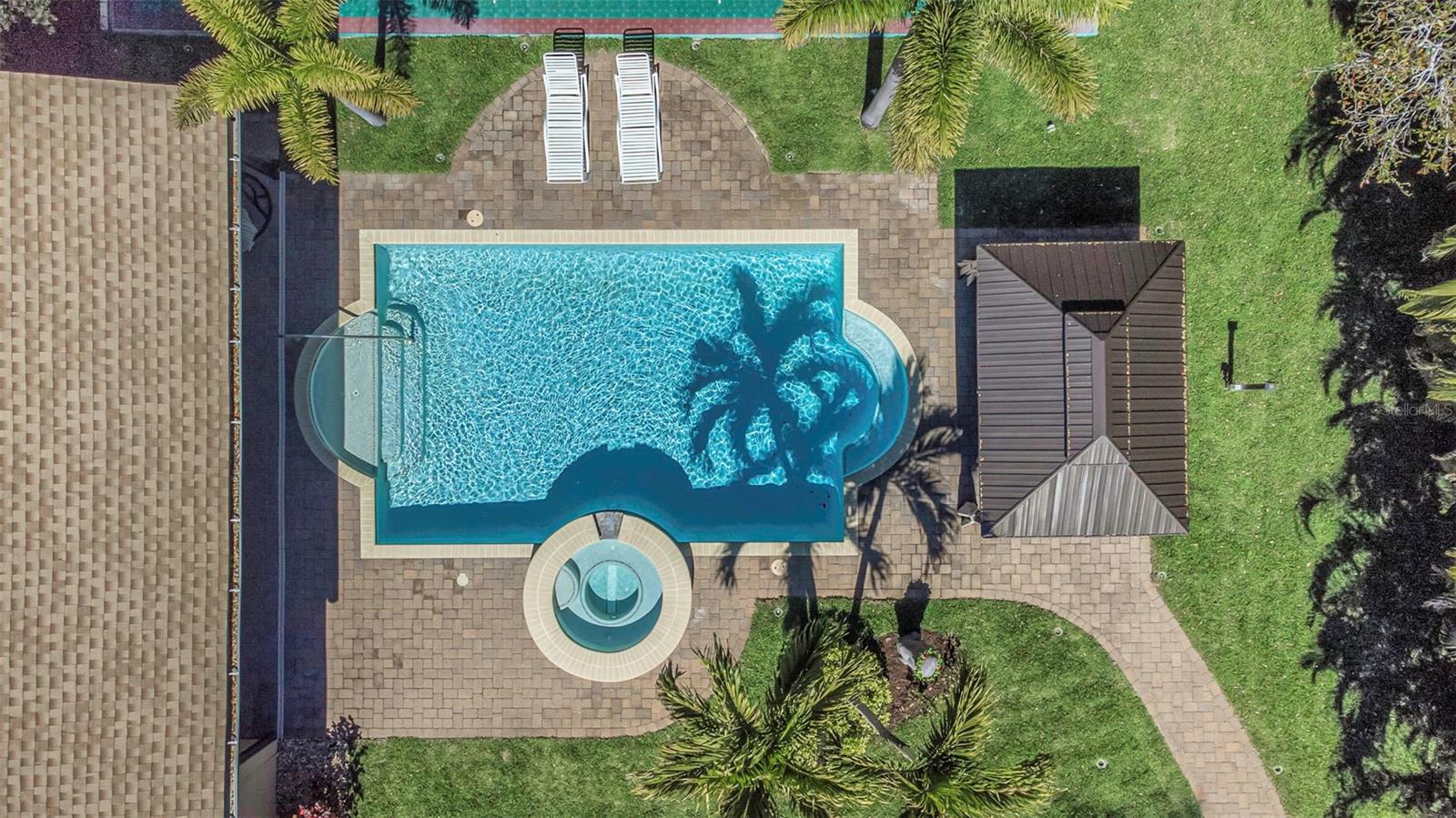 Listing photo id 3 for 1437 Country Club Rd N Road N Country Cl