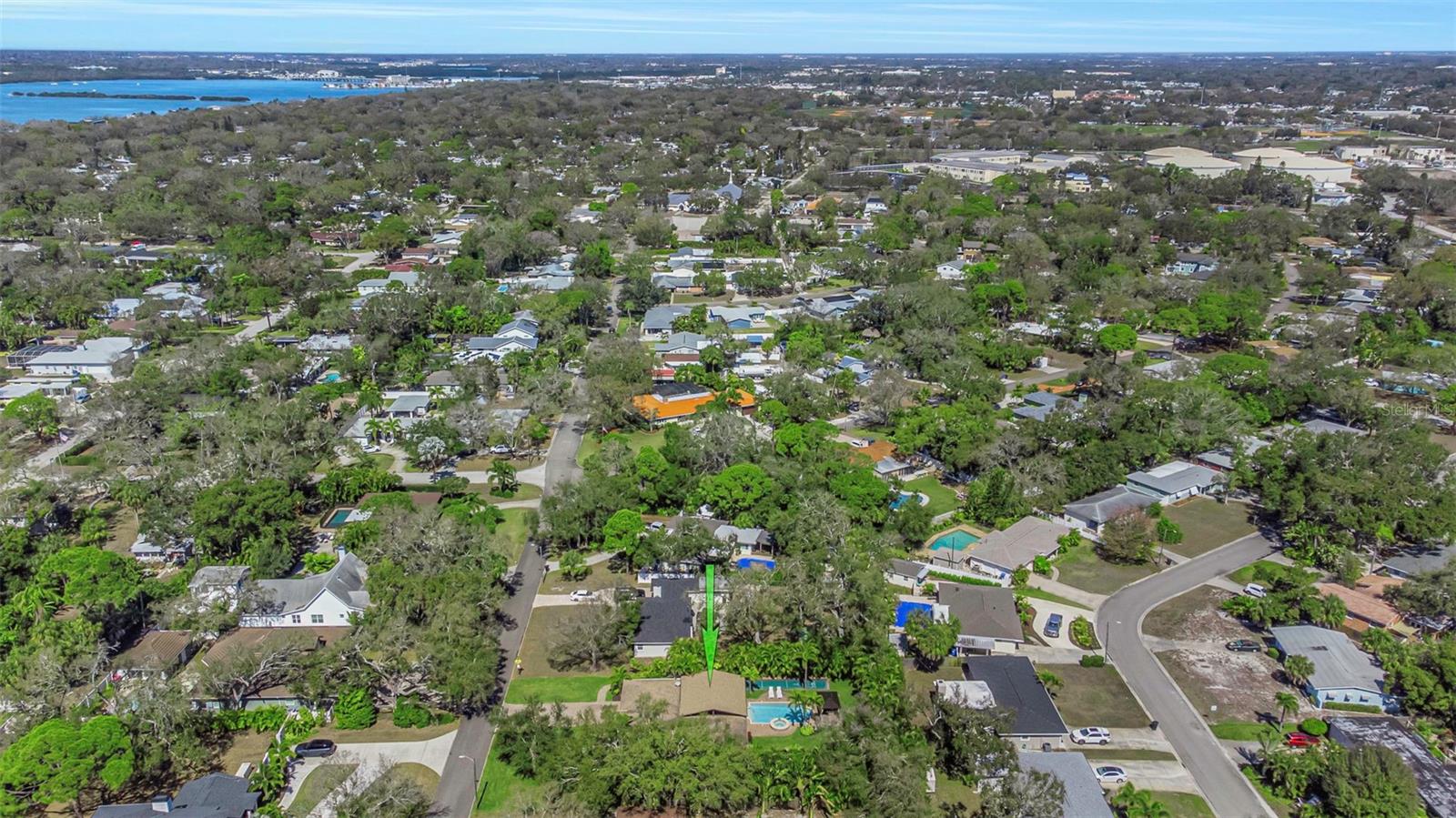 Listing photo id 67 for 1437 Country Club Rd N Road N Country Cl