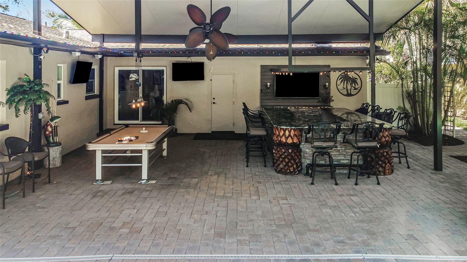 Listing photo id 73 for 1437 Country Club Rd N Road N Country Cl