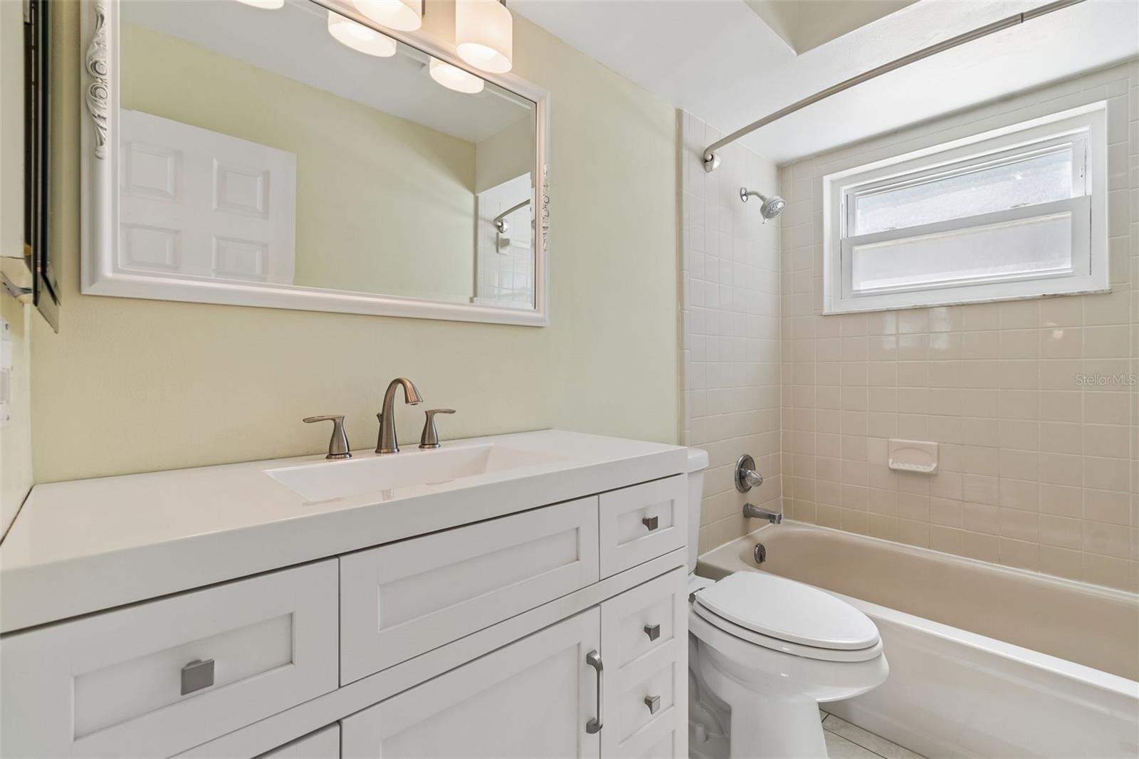 Listing photo id 32 for 2505 Linden Tree Street