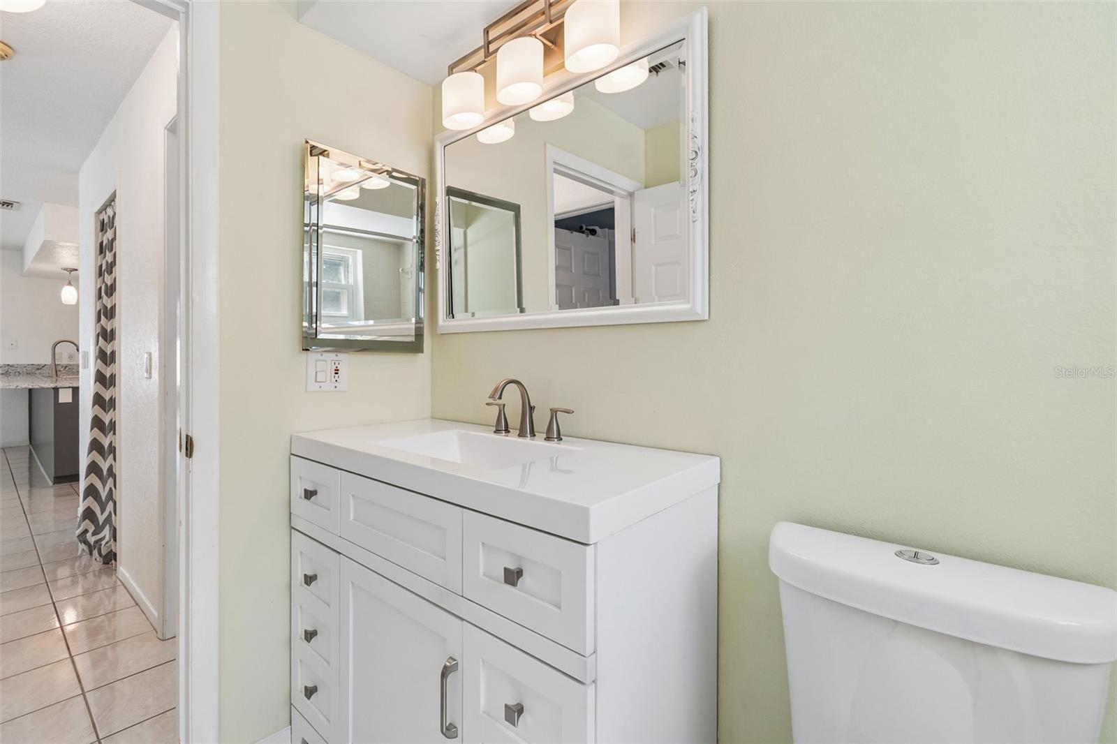 Listing photo id 33 for 2505 Linden Tree Street