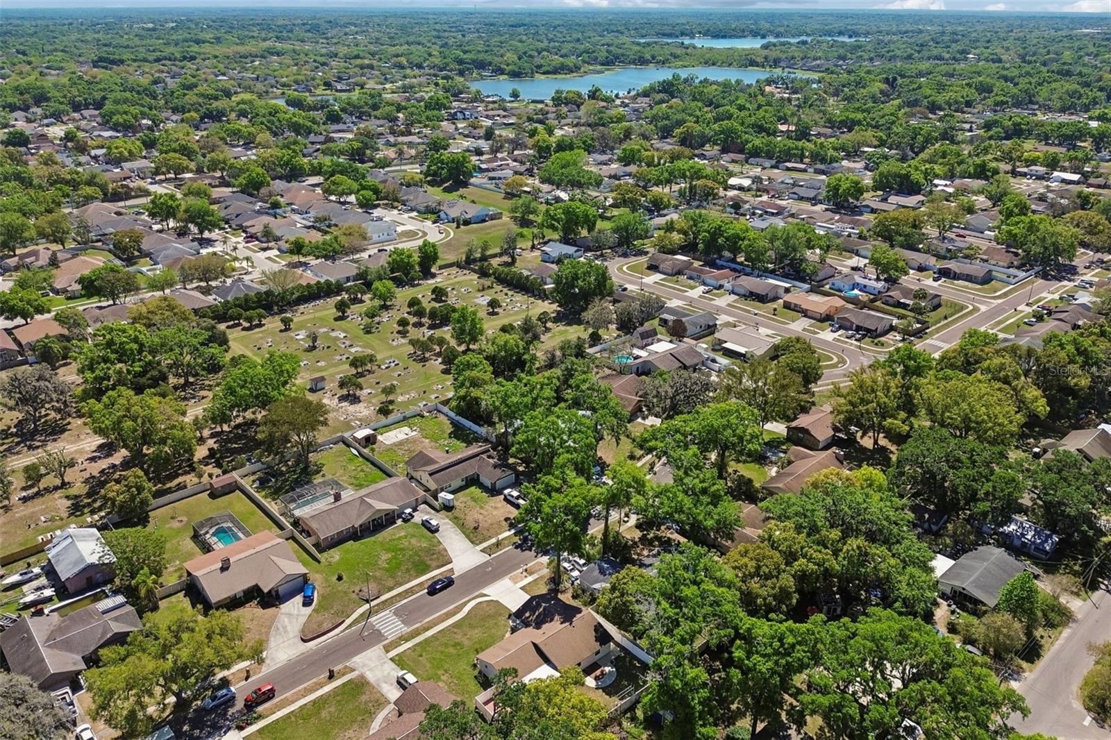 Listing photo id 56 for 2505 Linden Tree Street