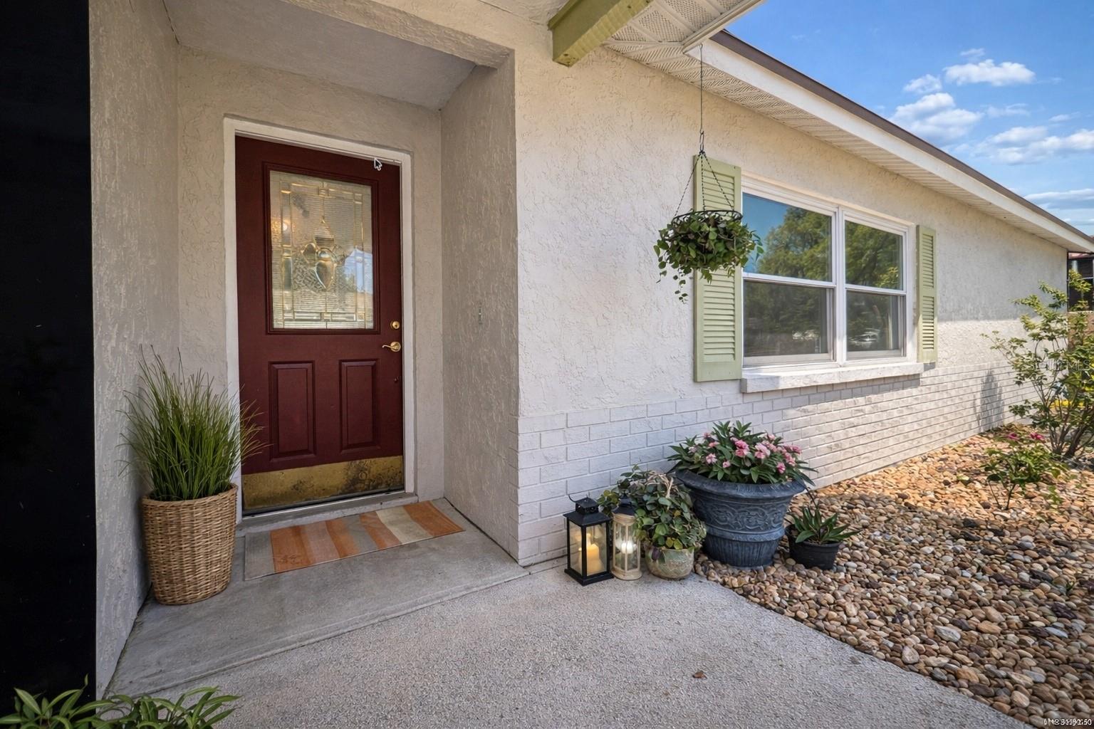 Listing photo id 4 for 2505 Linden Tree Street