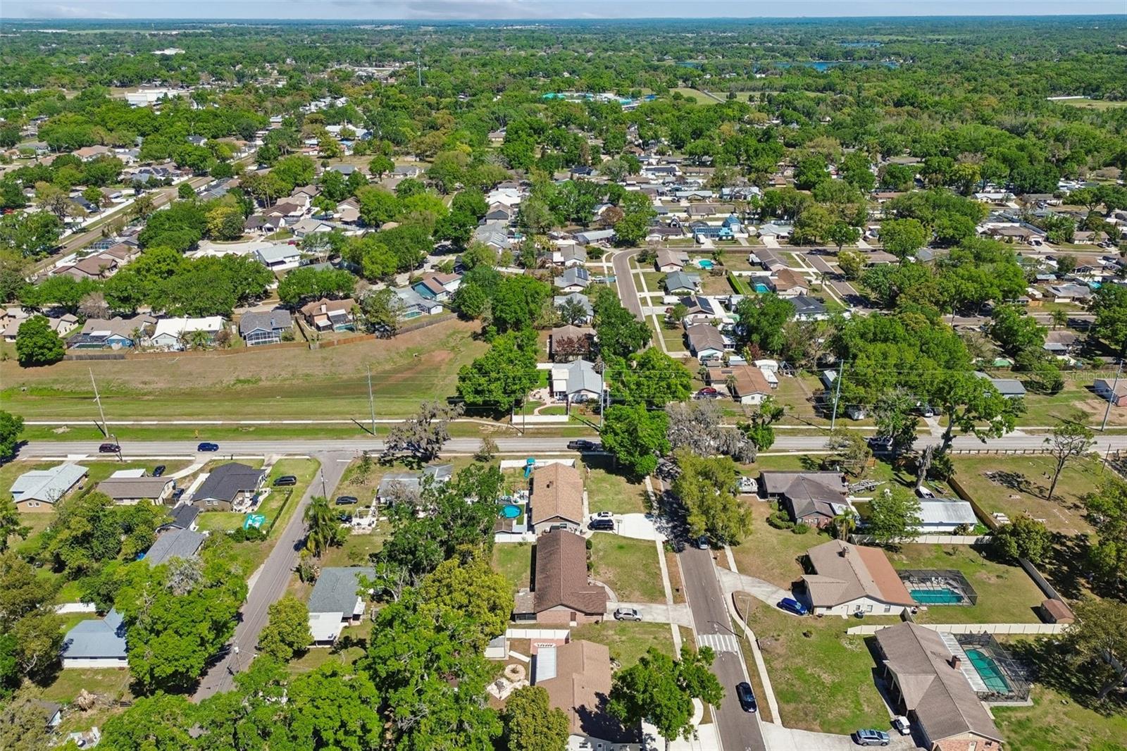 Listing photo id 62 for 2505 Linden Tree Street