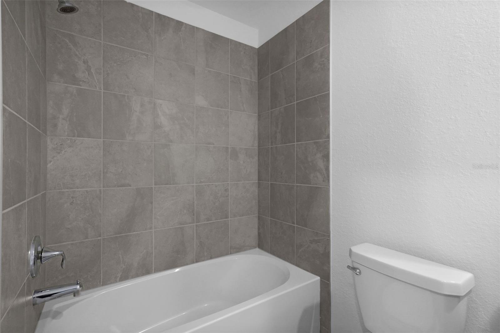 Image 19 of 22 For 19116 Scallop Loop 102