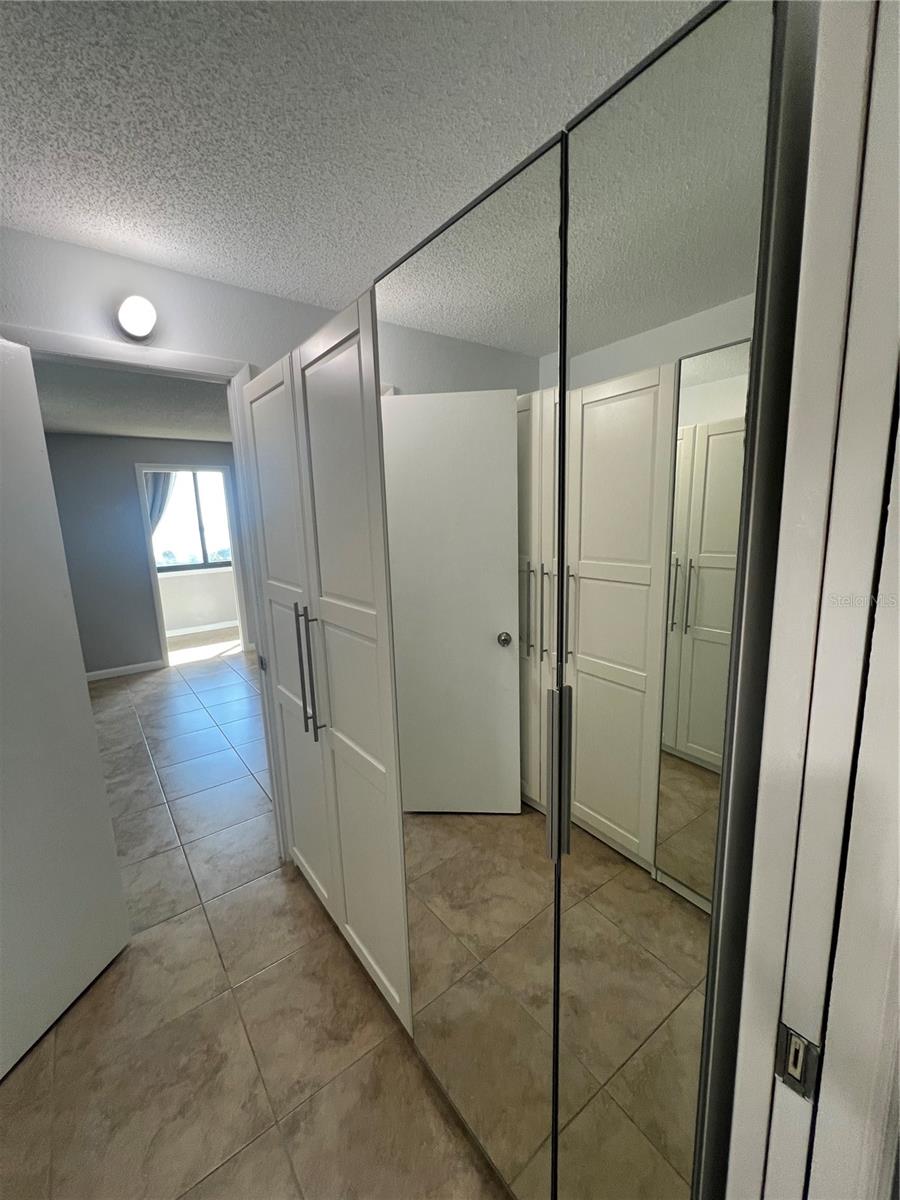 Image 10 of 34 For 2620 Cove Cay Drive 1003