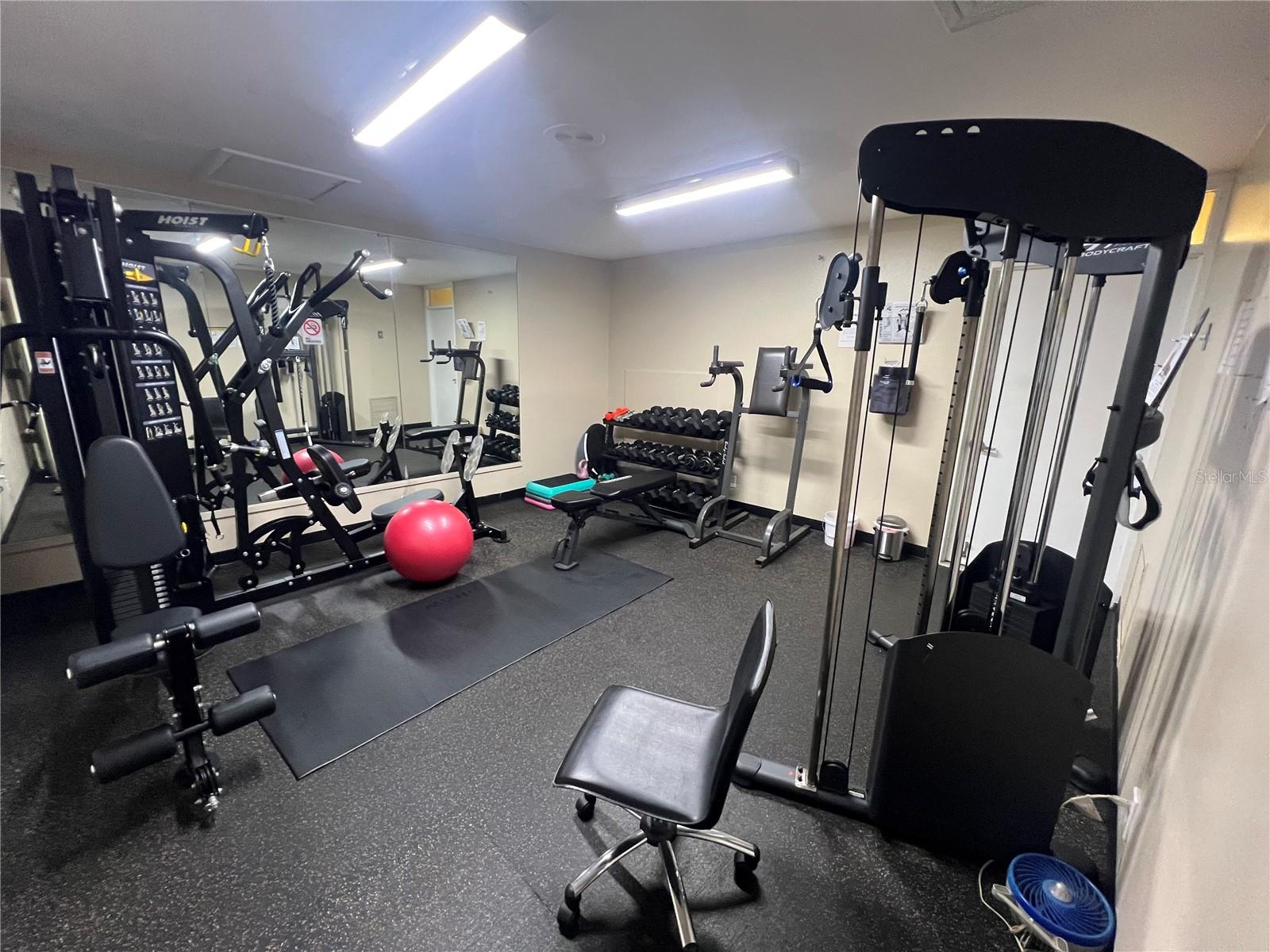 Image 30 of 34 For 2620 Cove Cay Drive 1003