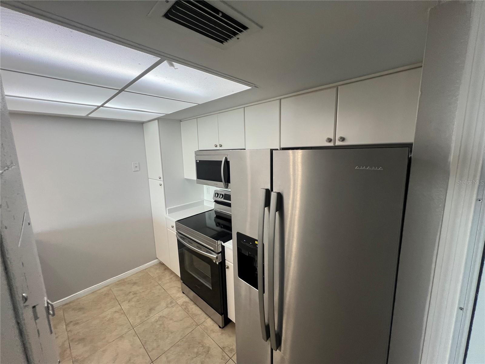 Image 5 of 34 For 2620 Cove Cay Drive 1003