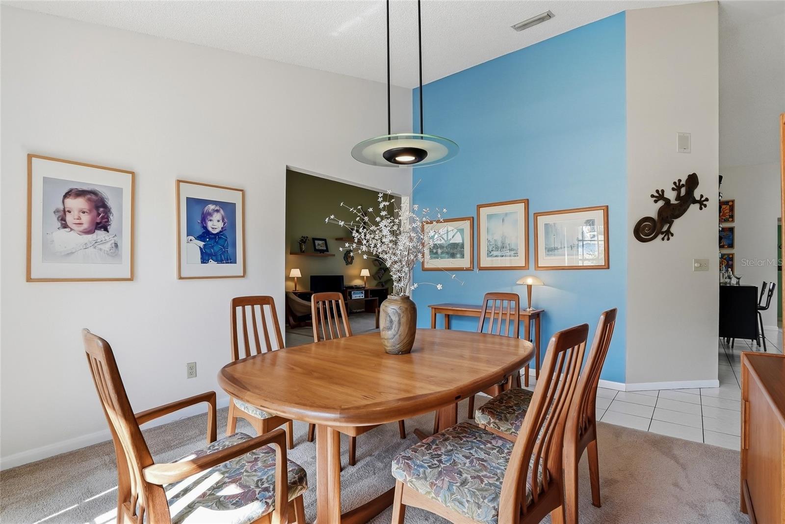 Image 12 of 67 For 846 Centerwood Drive