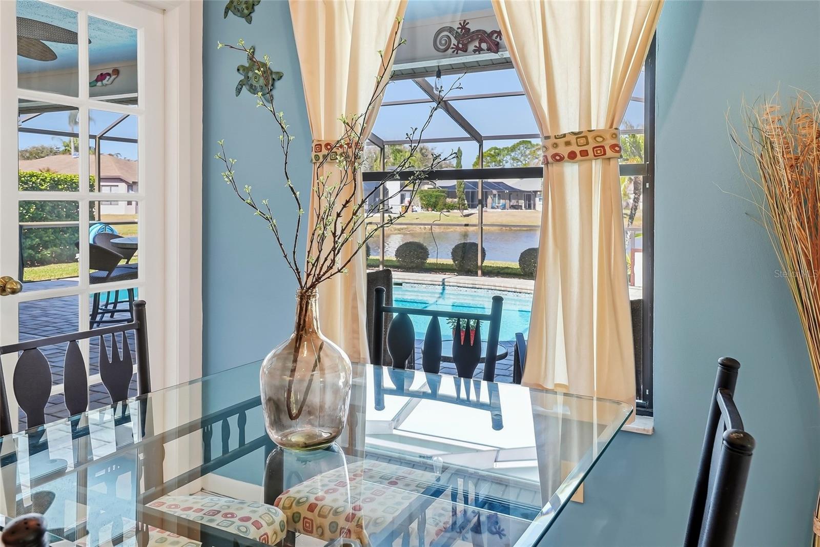 Image 24 of 67 For 846 Centerwood Drive