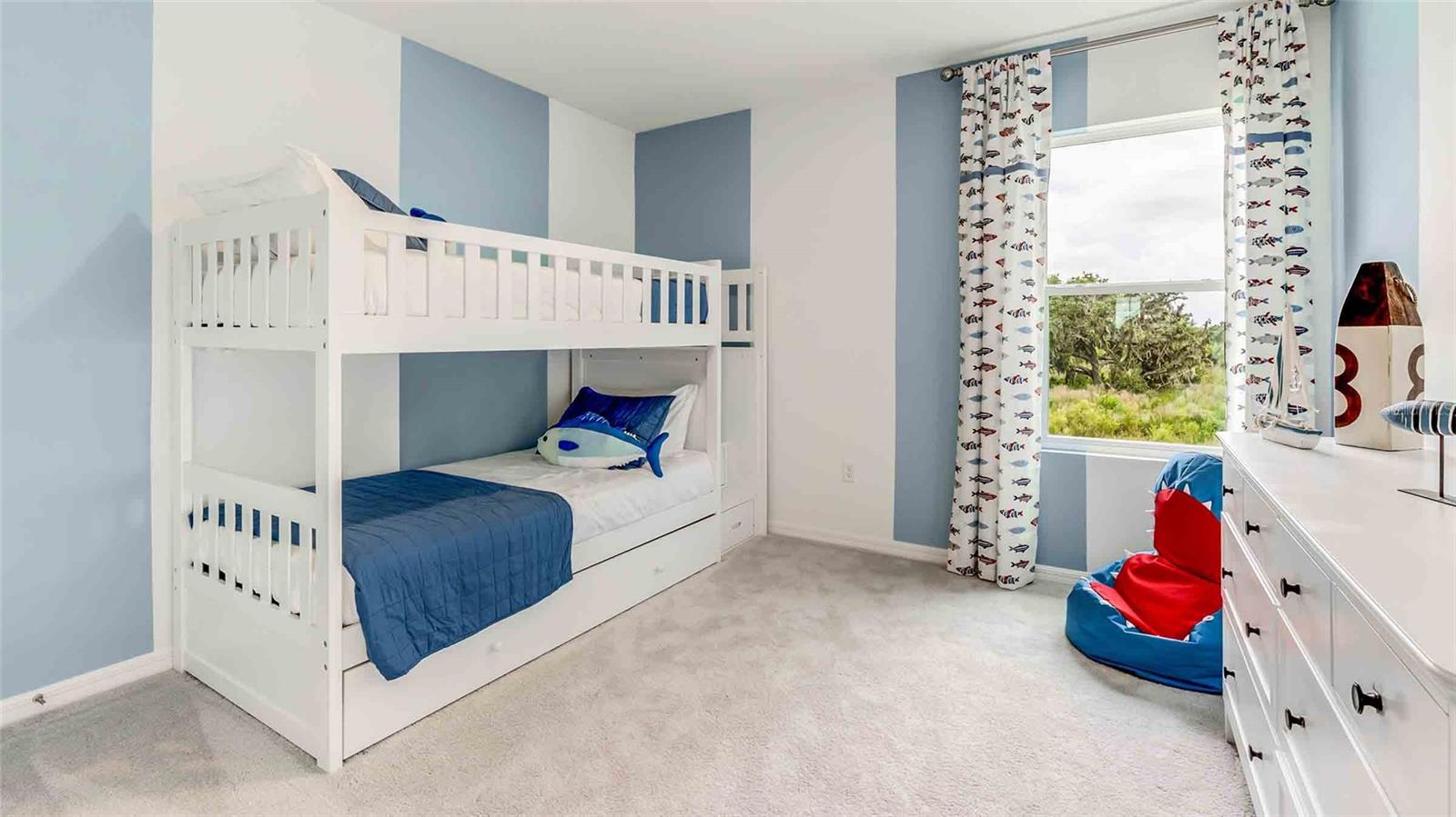 Listing photo id 12 for 2384 Sienna Spruce Street