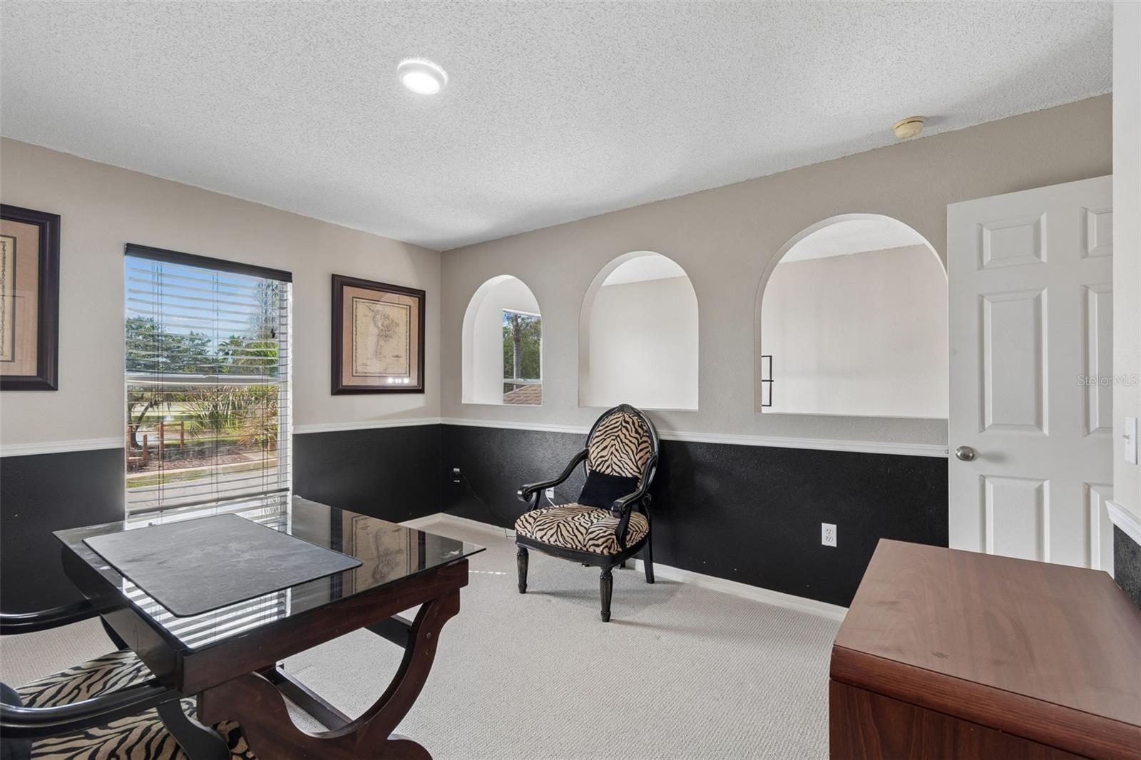 Image 12 of 74 For 31537 Earn Drive