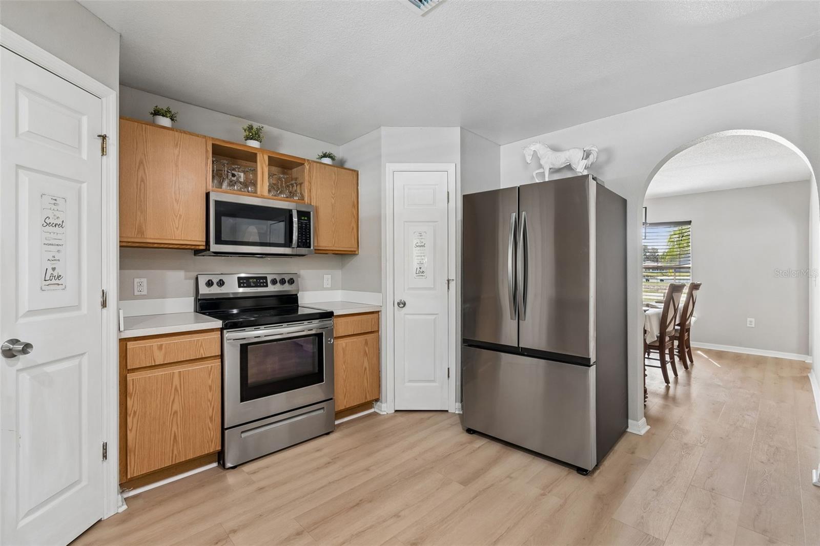 Image 22 of 74 For 31537 Earn Drive