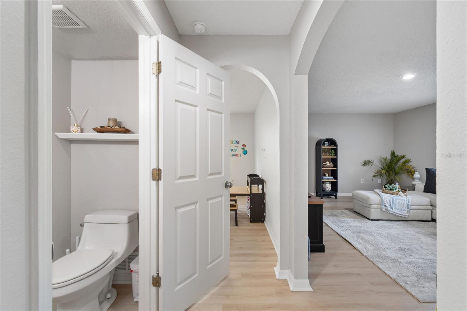 Image 26 of 74 For 31537 Earn Drive