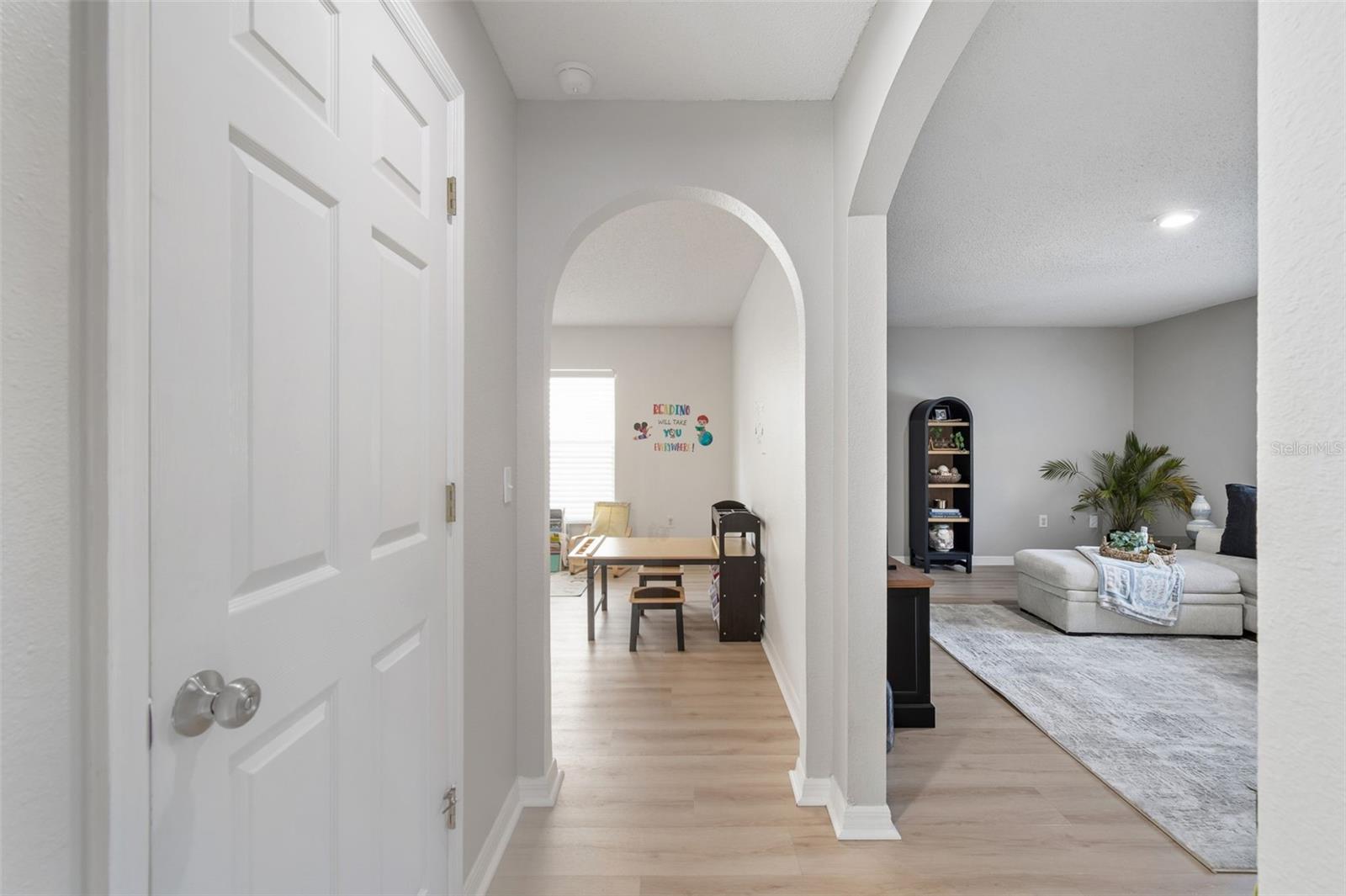 Image 28 of 74 For 31537 Earn Drive